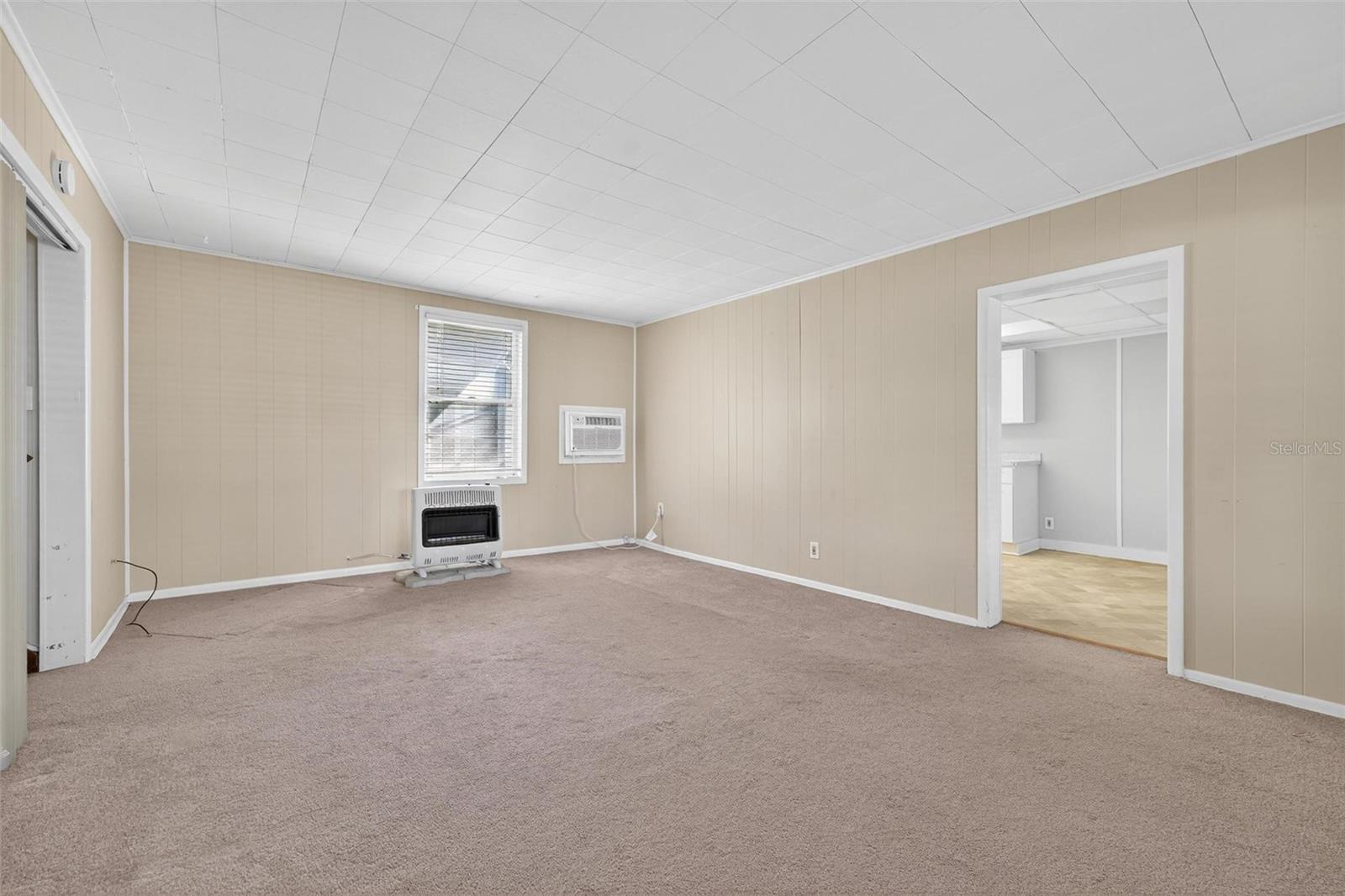 O6352604 Property Photo