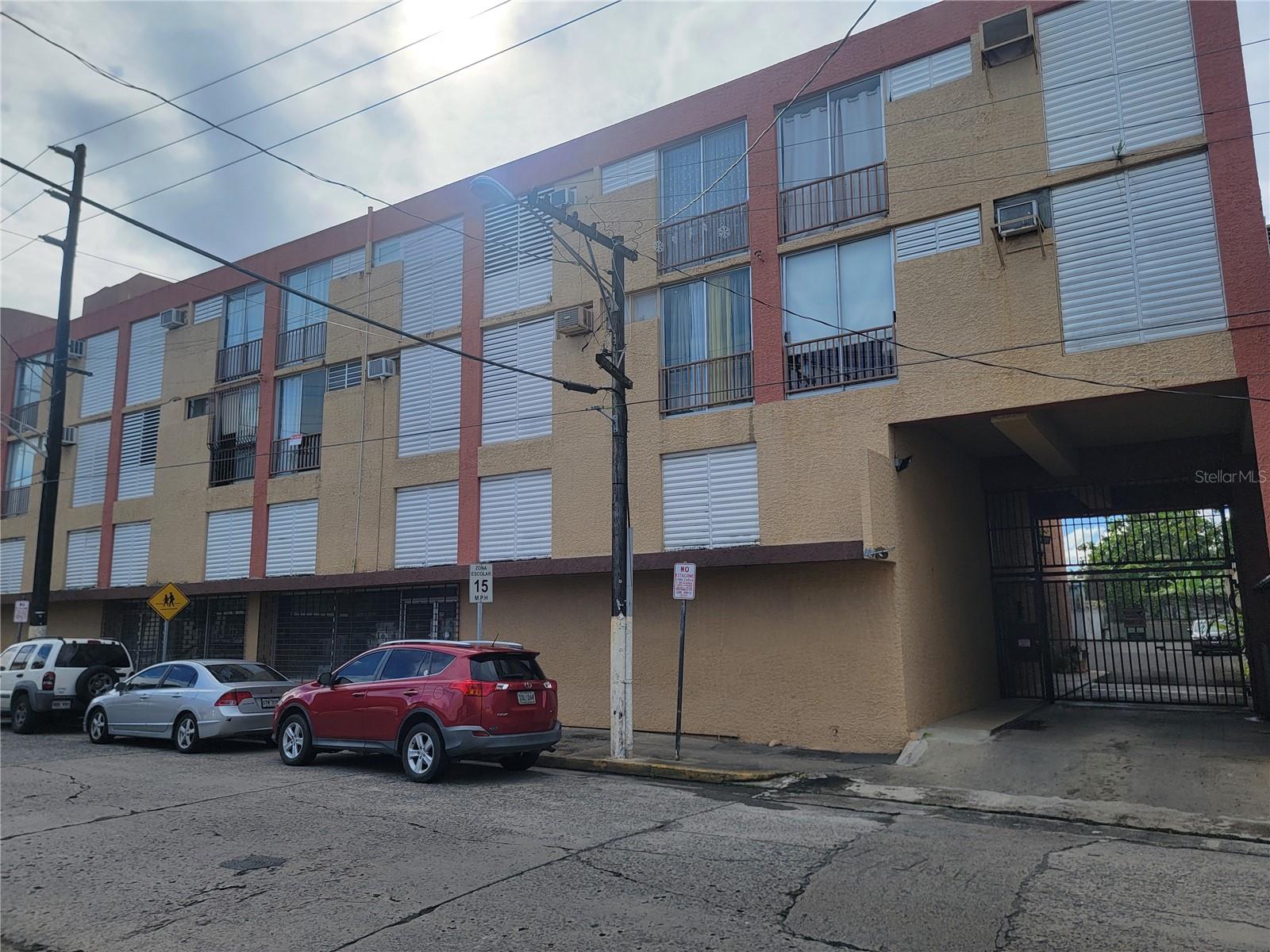 PR9116715 Property Photo