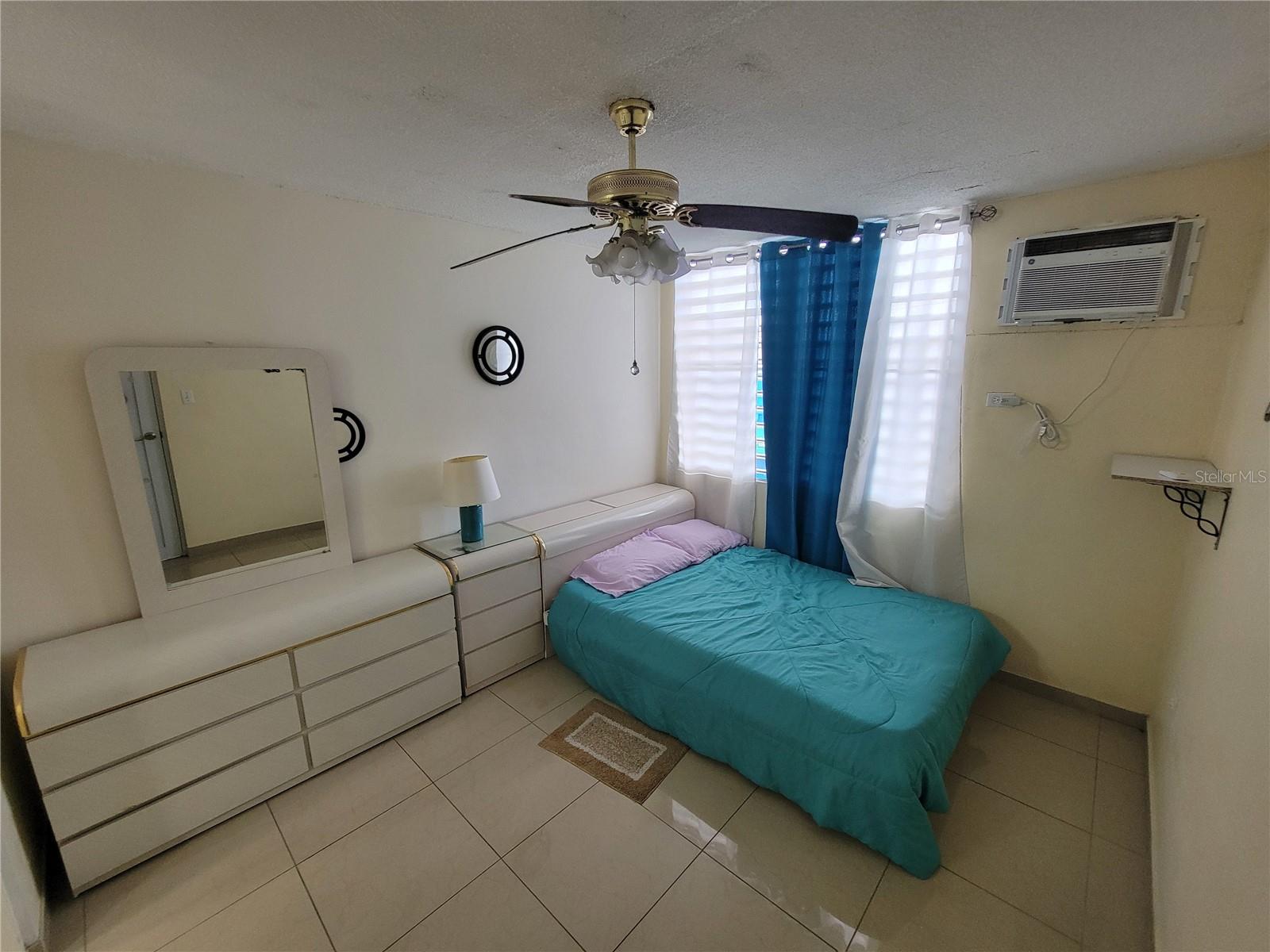 PR9116715 Property Photo