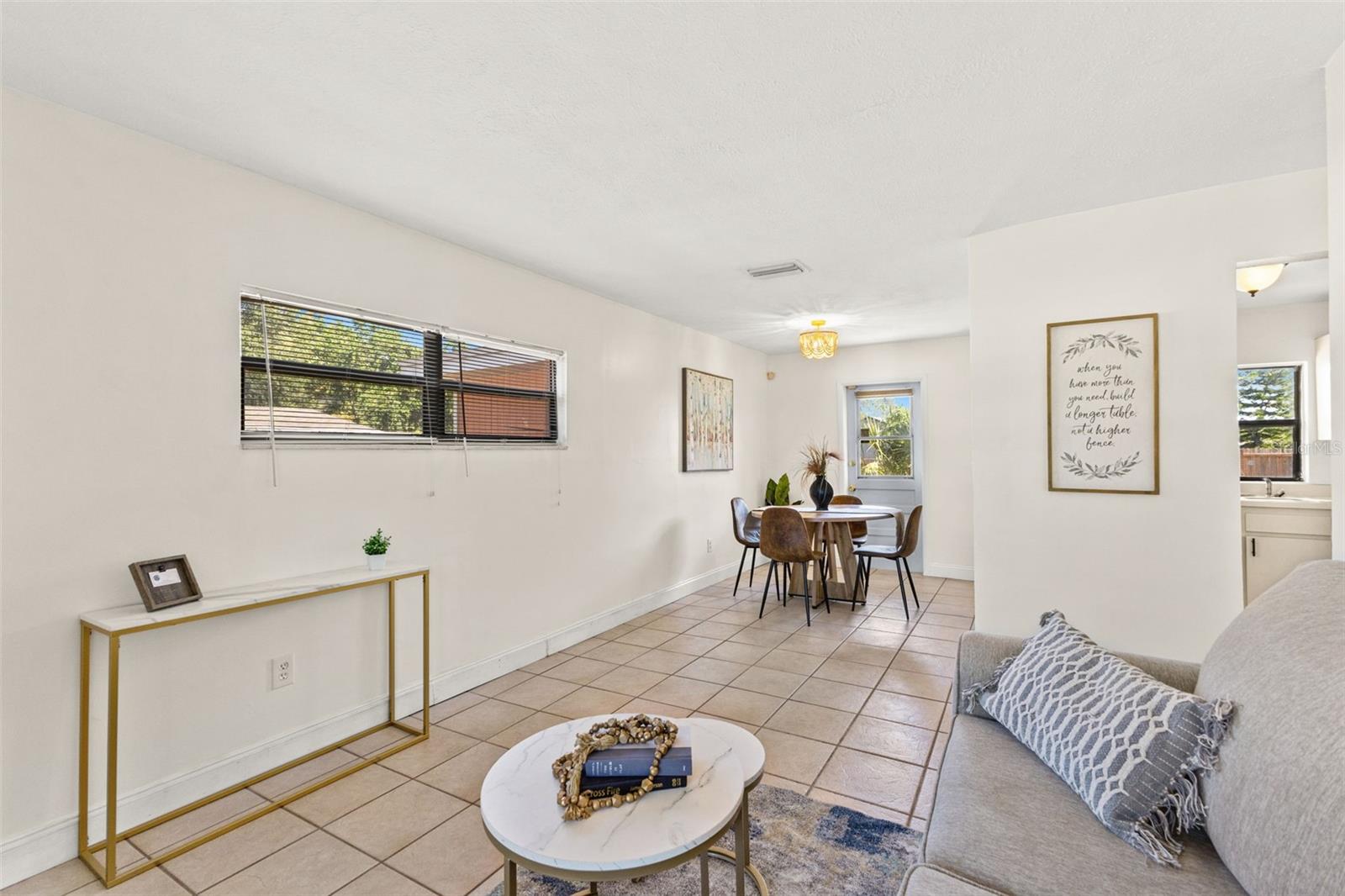 10015 N 25TH ST, TAMPA, FL, 33612