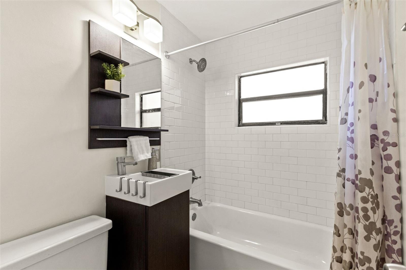 10015 N 25TH ST, TAMPA, FL, 33612