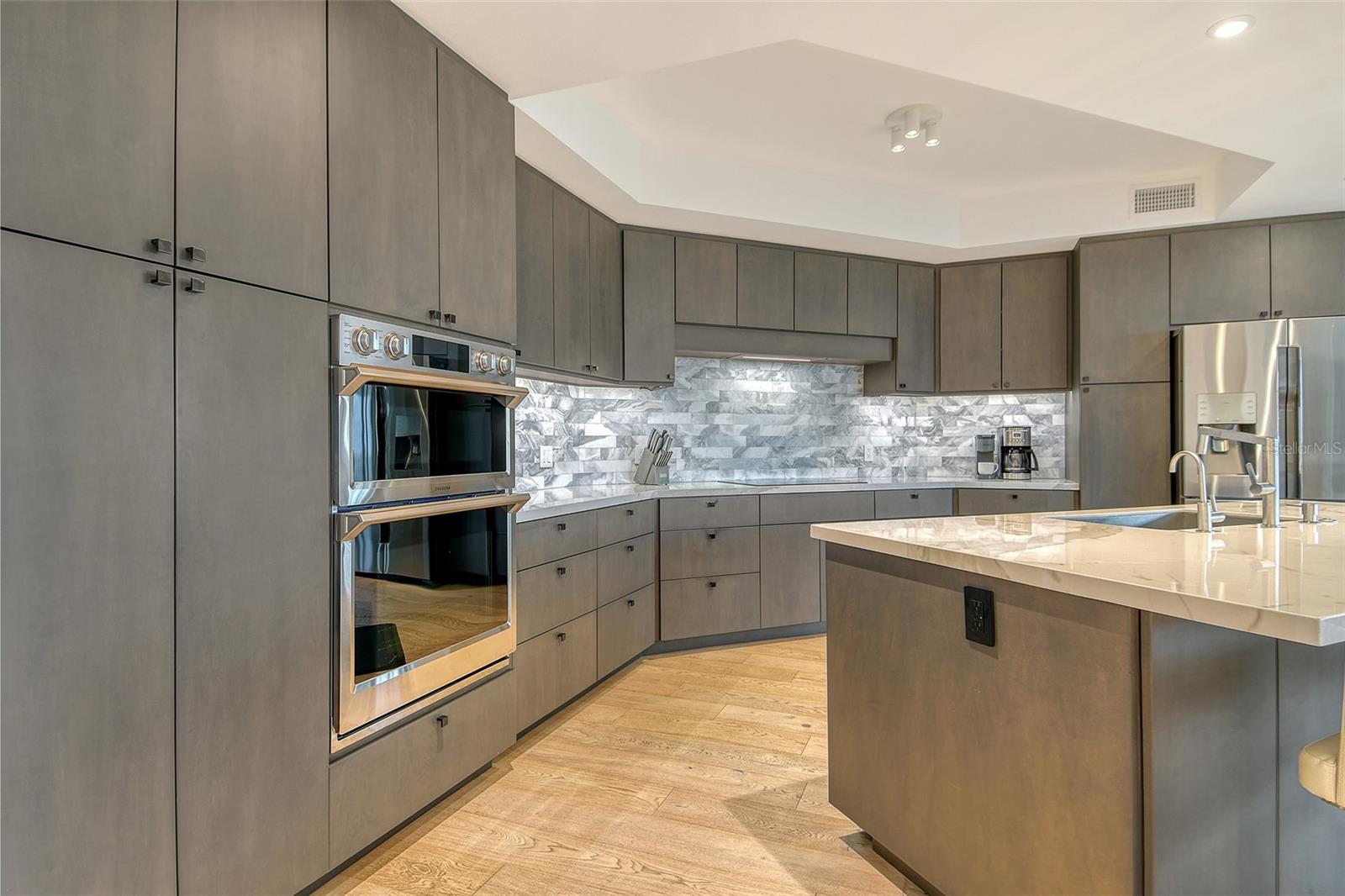 401 NORTH POINT RD #404, OSPREY, FL, 34229