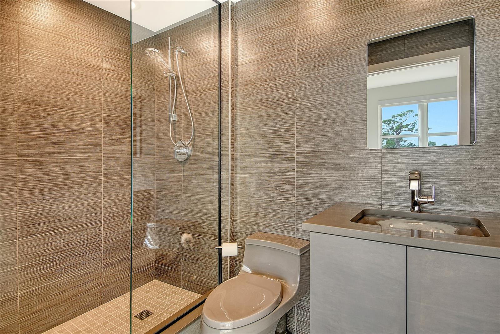 401 NORTH POINT RD #404, OSPREY, FL, 34229