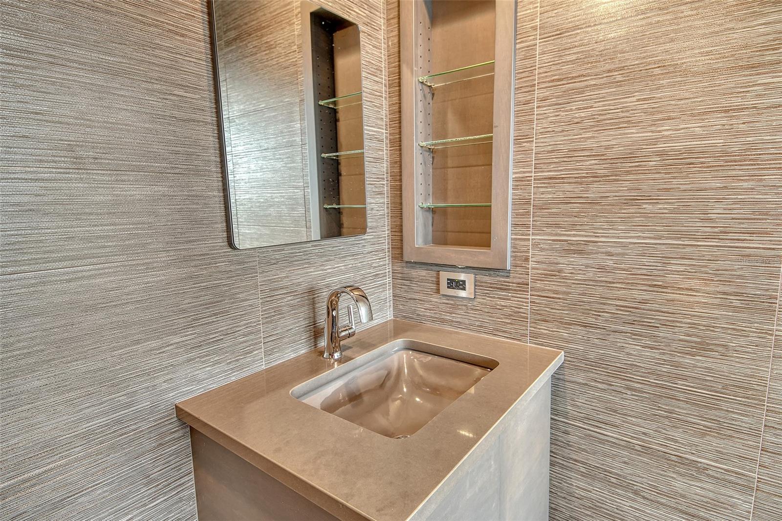 401 NORTH POINT RD #404, OSPREY, FL, 34229