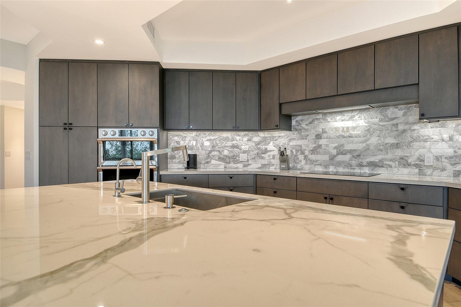 401 NORTH POINT RD #404, OSPREY, FL, 34229