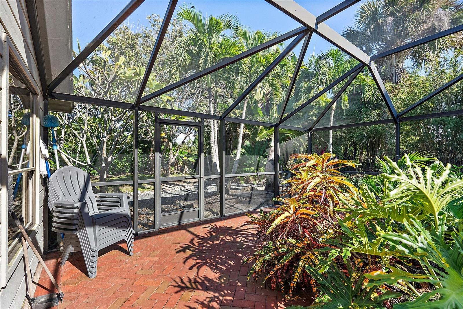 2371 LANDINGS CIR, BRADENTON, FL, 34209