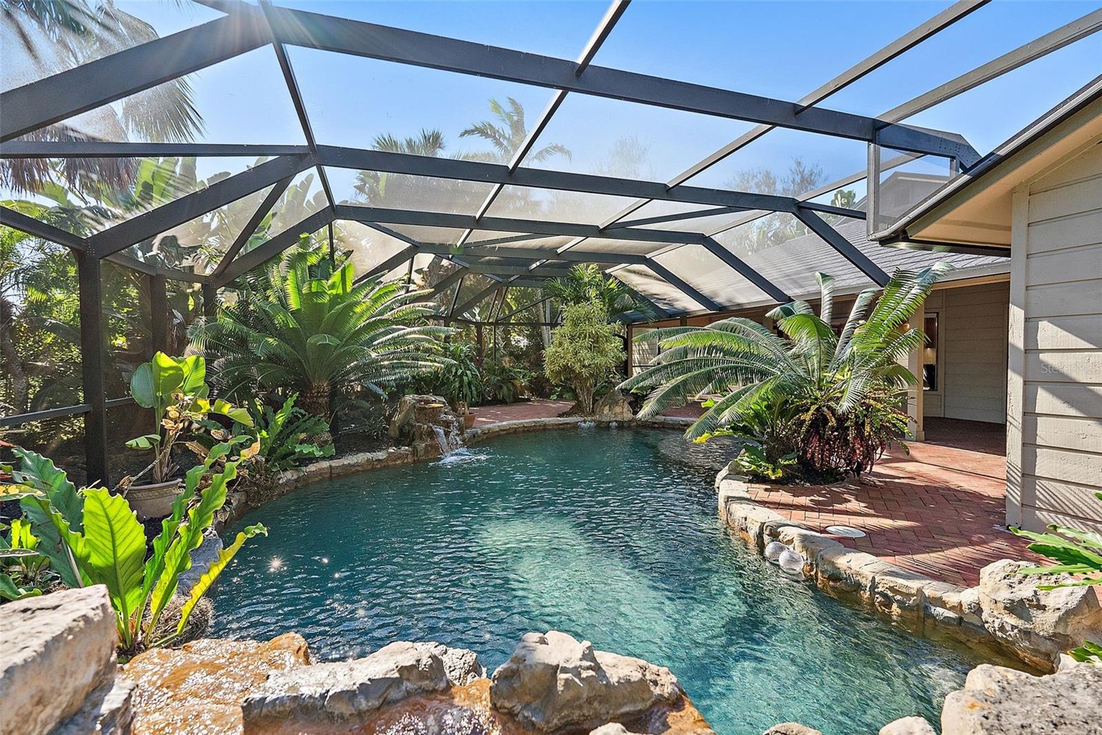 2371 LANDINGS CIR, BRADENTON, FL, 34209