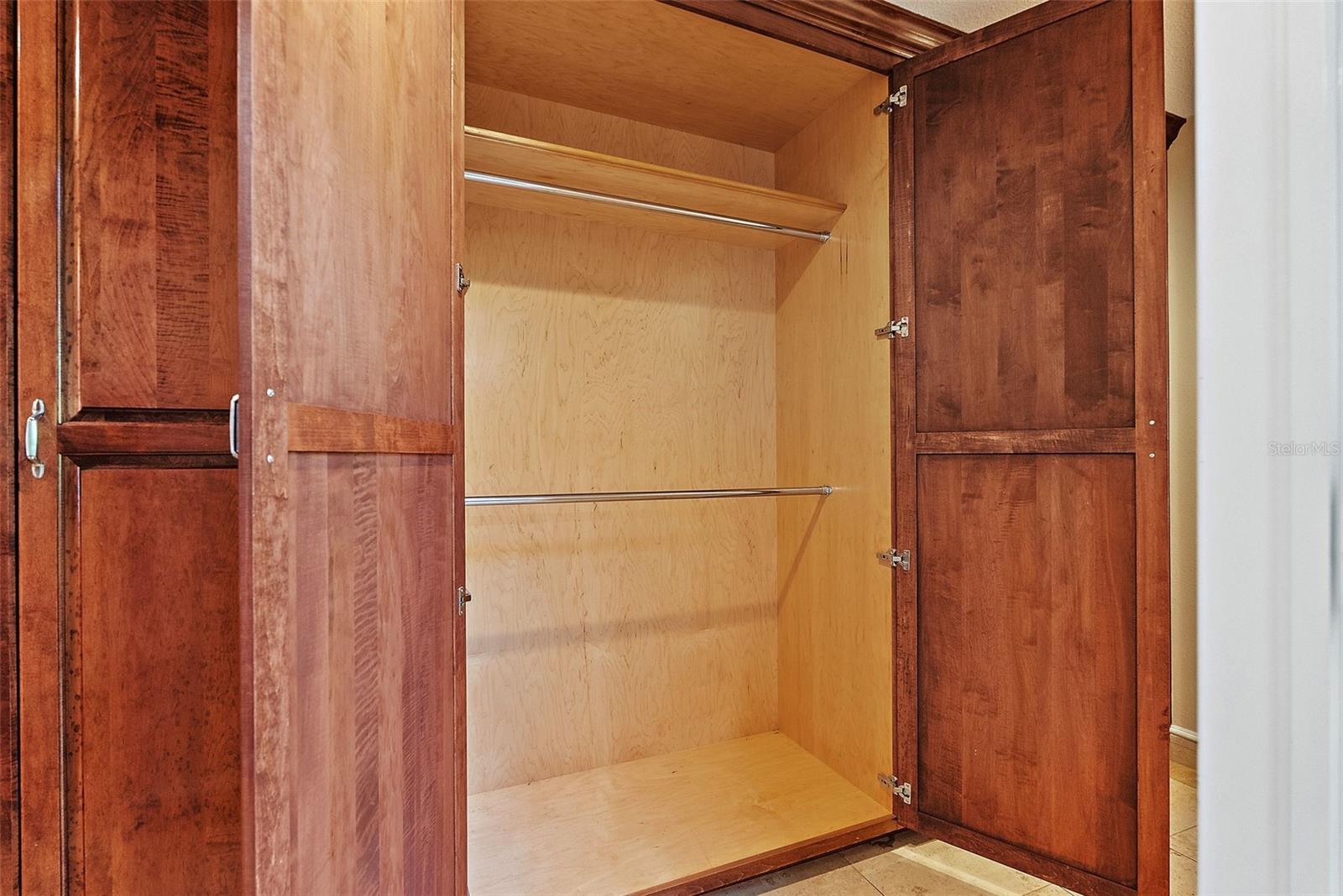 2371 LANDINGS CIR, BRADENTON, FL, 34209