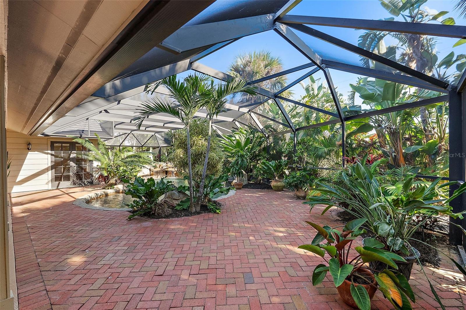 2371 LANDINGS CIR, BRADENTON, FL, 34209