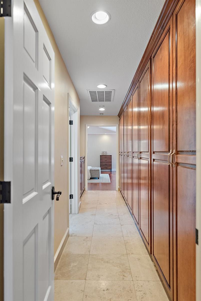 2371 LANDINGS CIR, BRADENTON, FL, 34209