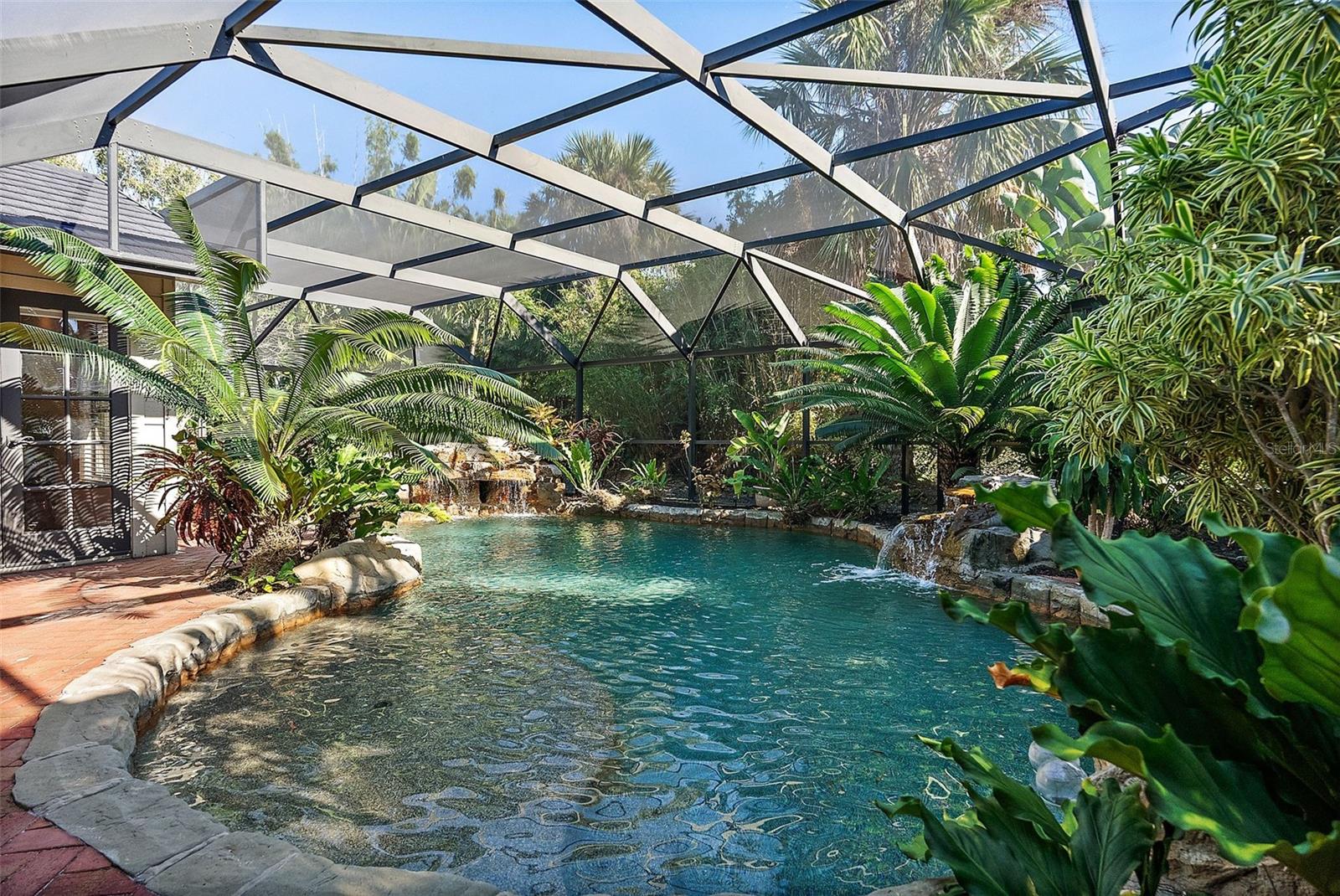 2371 LANDINGS CIR, BRADENTON, FL, 34209