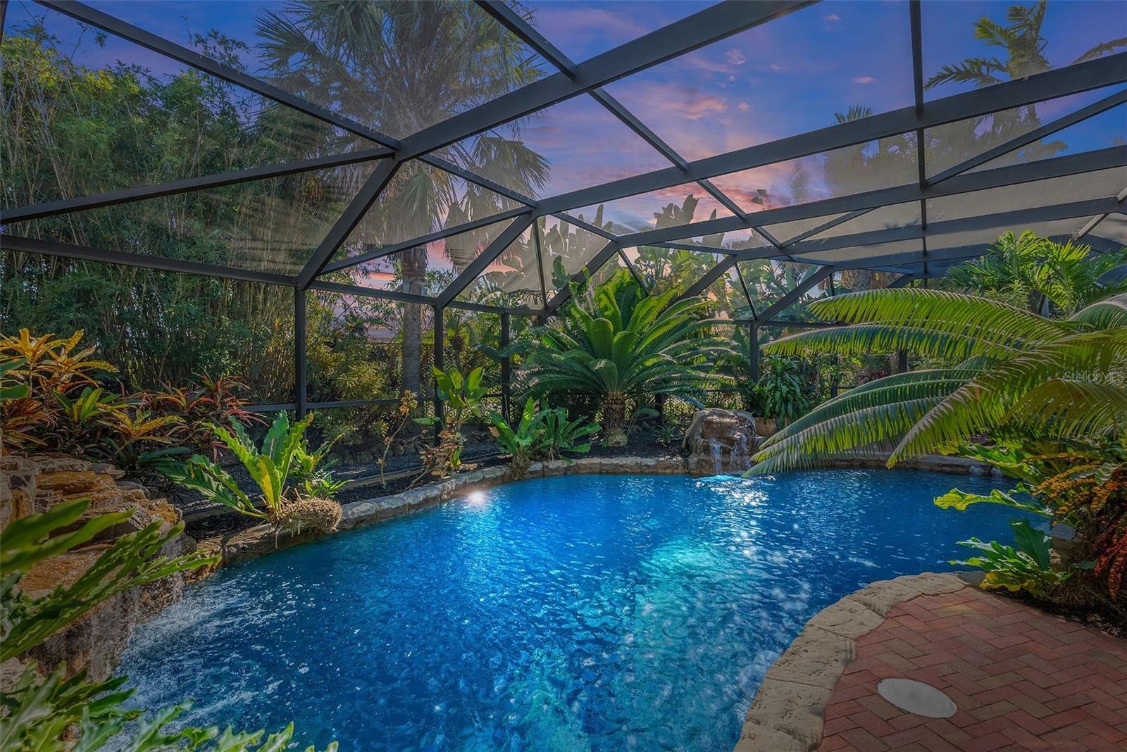 2371 LANDINGS CIR, BRADENTON, FL, 34209