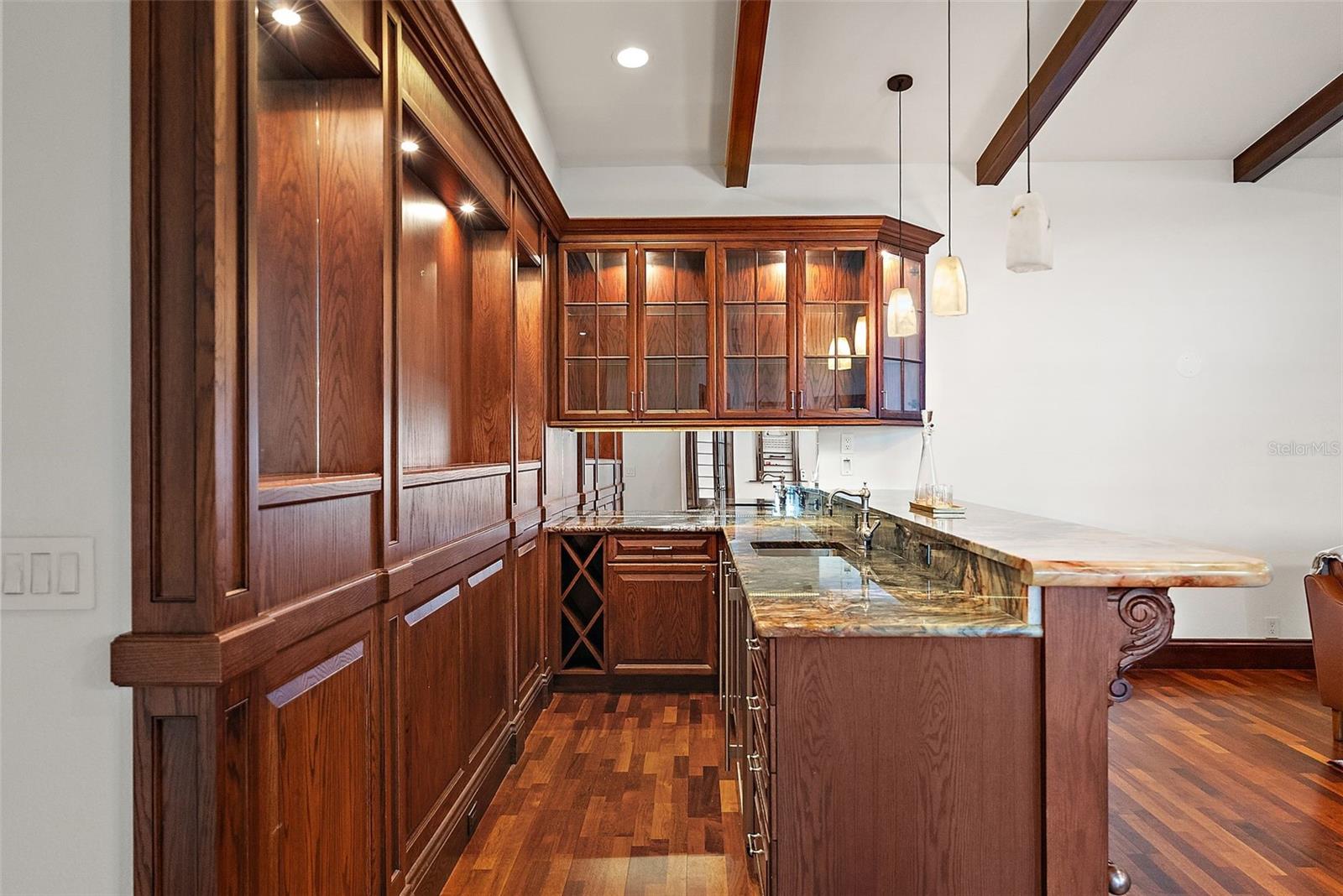 2371 LANDINGS CIR, BRADENTON, FL, 34209