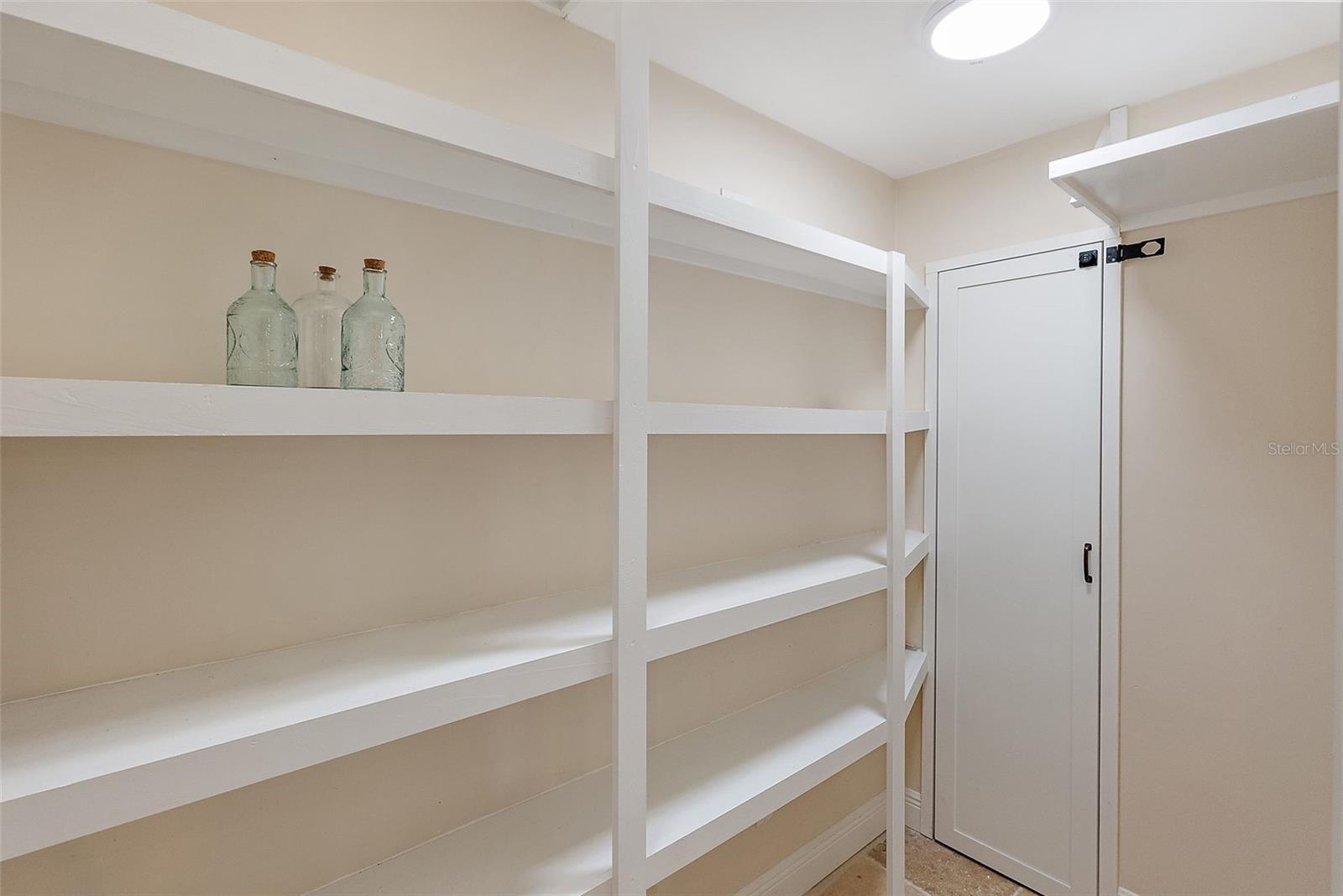 2371 LANDINGS CIR, BRADENTON, FL, 34209