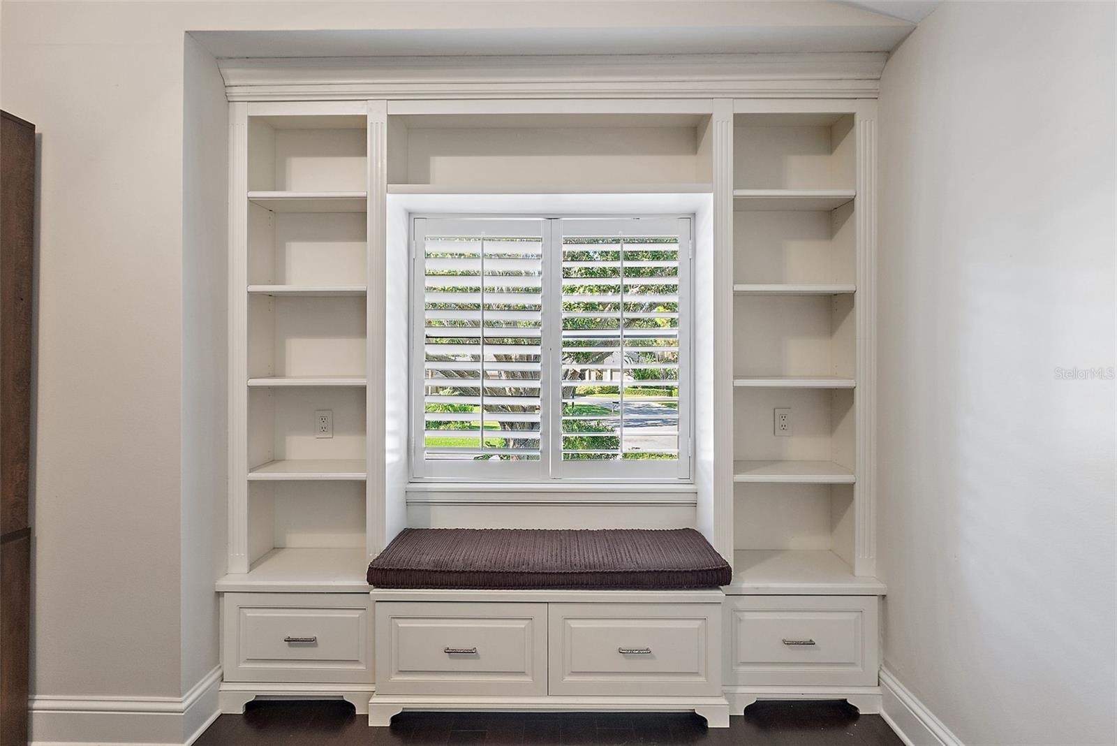 2371 LANDINGS CIR, BRADENTON, FL, 34209