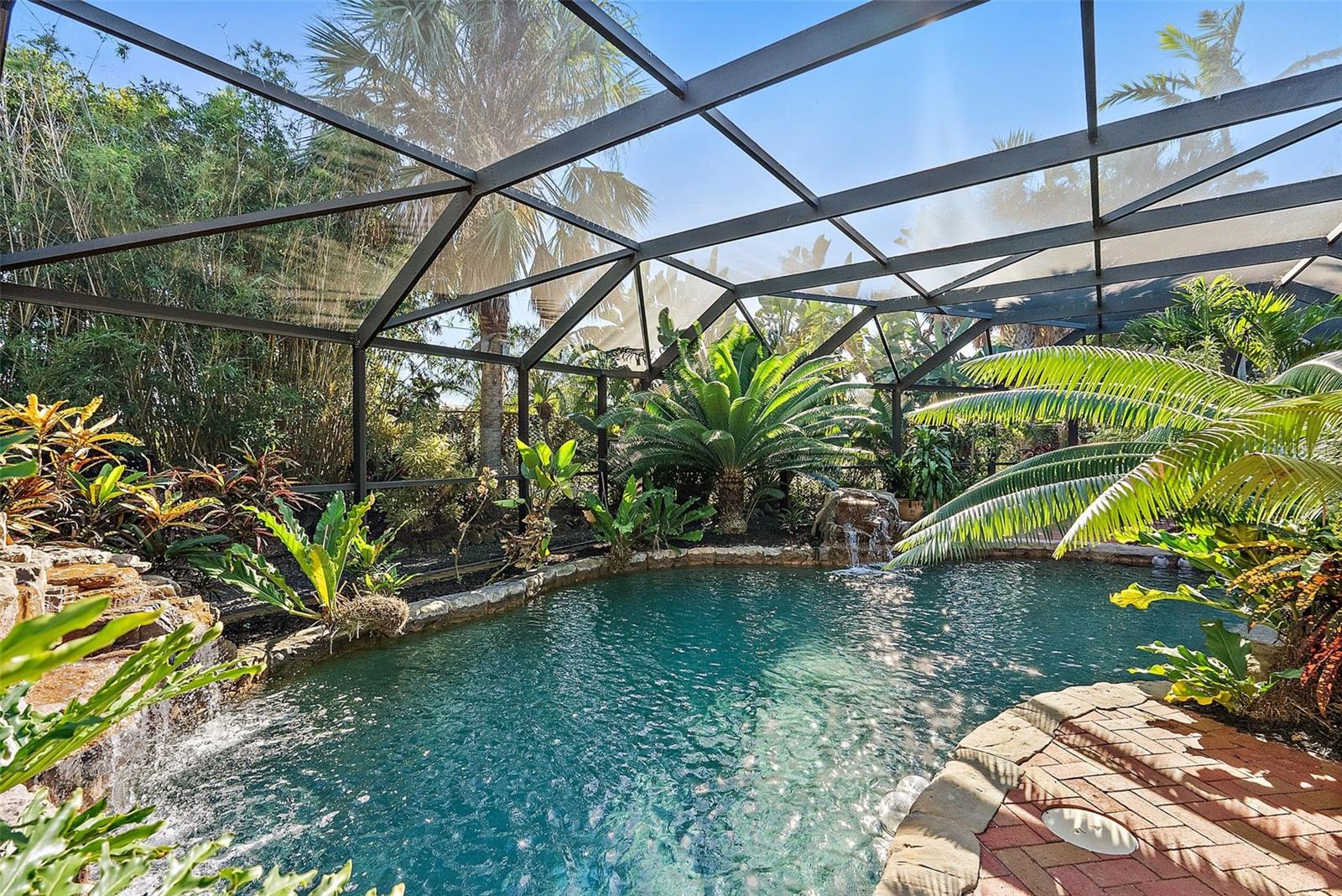 2371 LANDINGS CIR, BRADENTON, FL, 34209