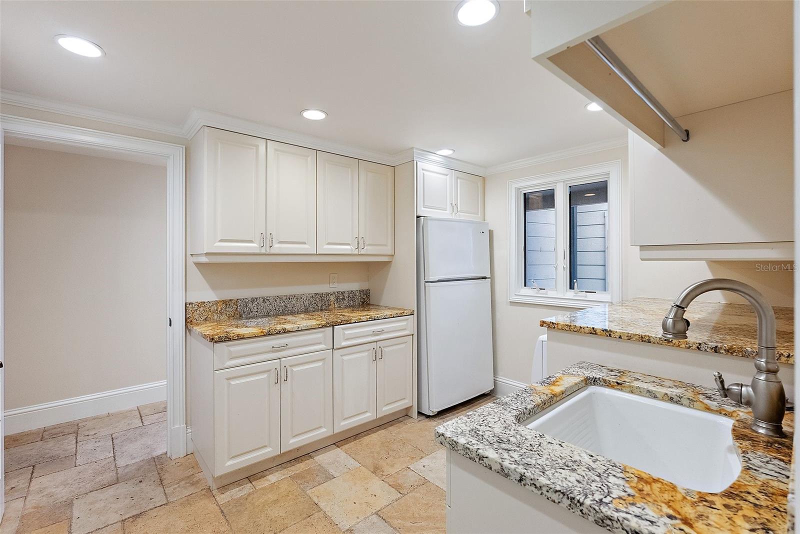 2371 LANDINGS CIR, BRADENTON, FL, 34209