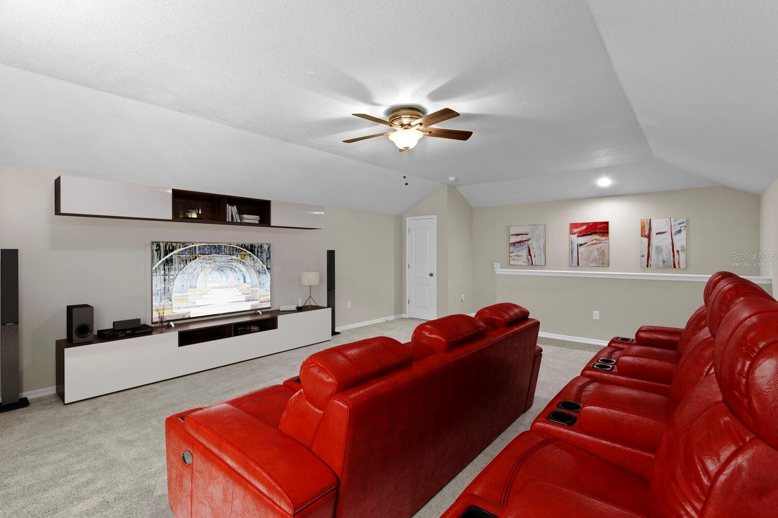 7911 HAMPTON LAKE DR, TAMPA, FL, 33647