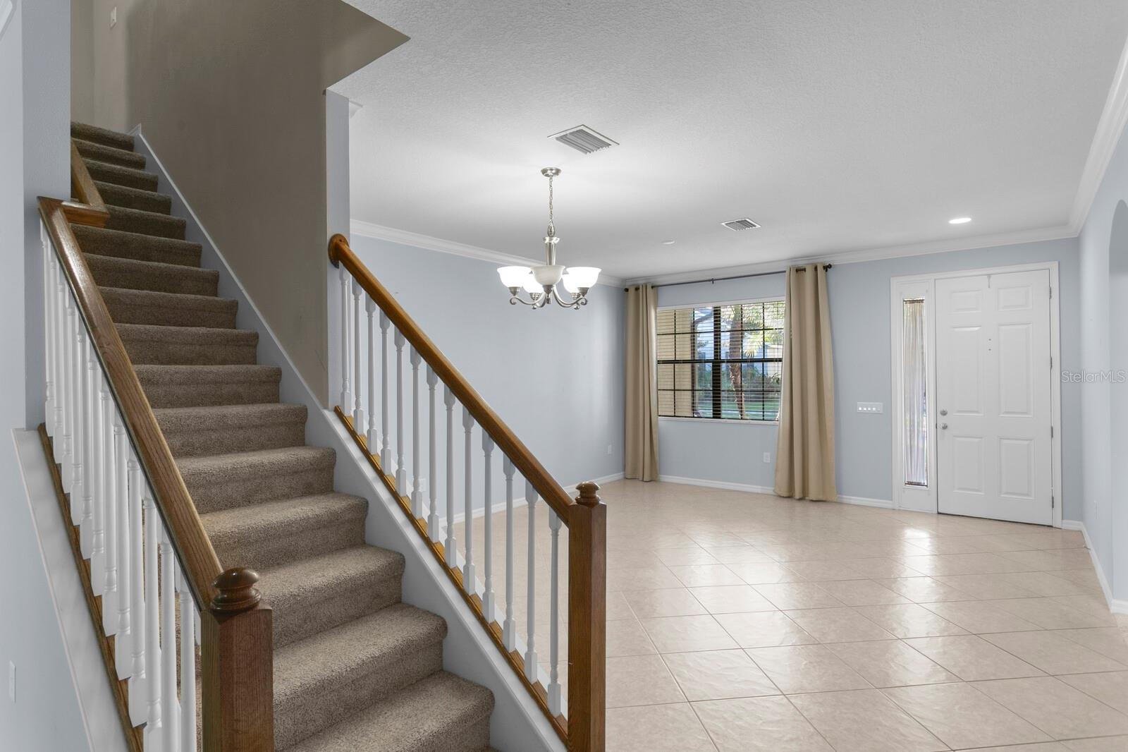 7911 HAMPTON LAKE DR, TAMPA, FL, 33647