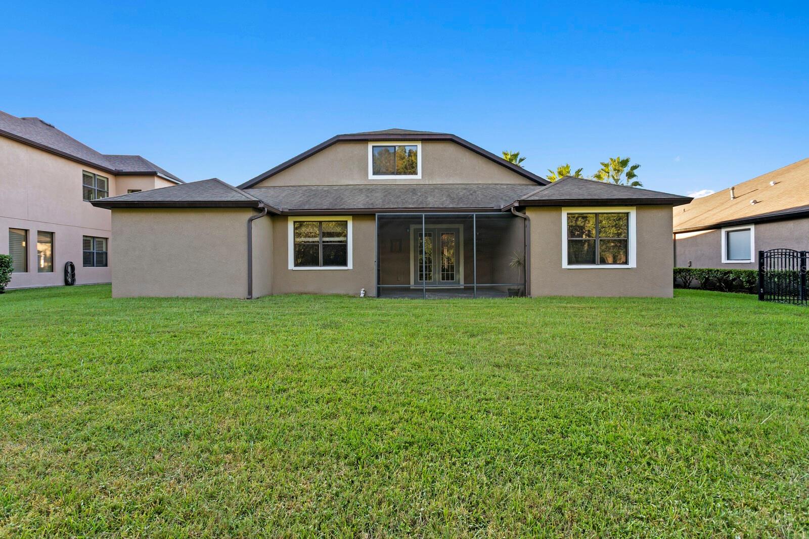 7911 HAMPTON LAKE DR, TAMPA, FL, 33647