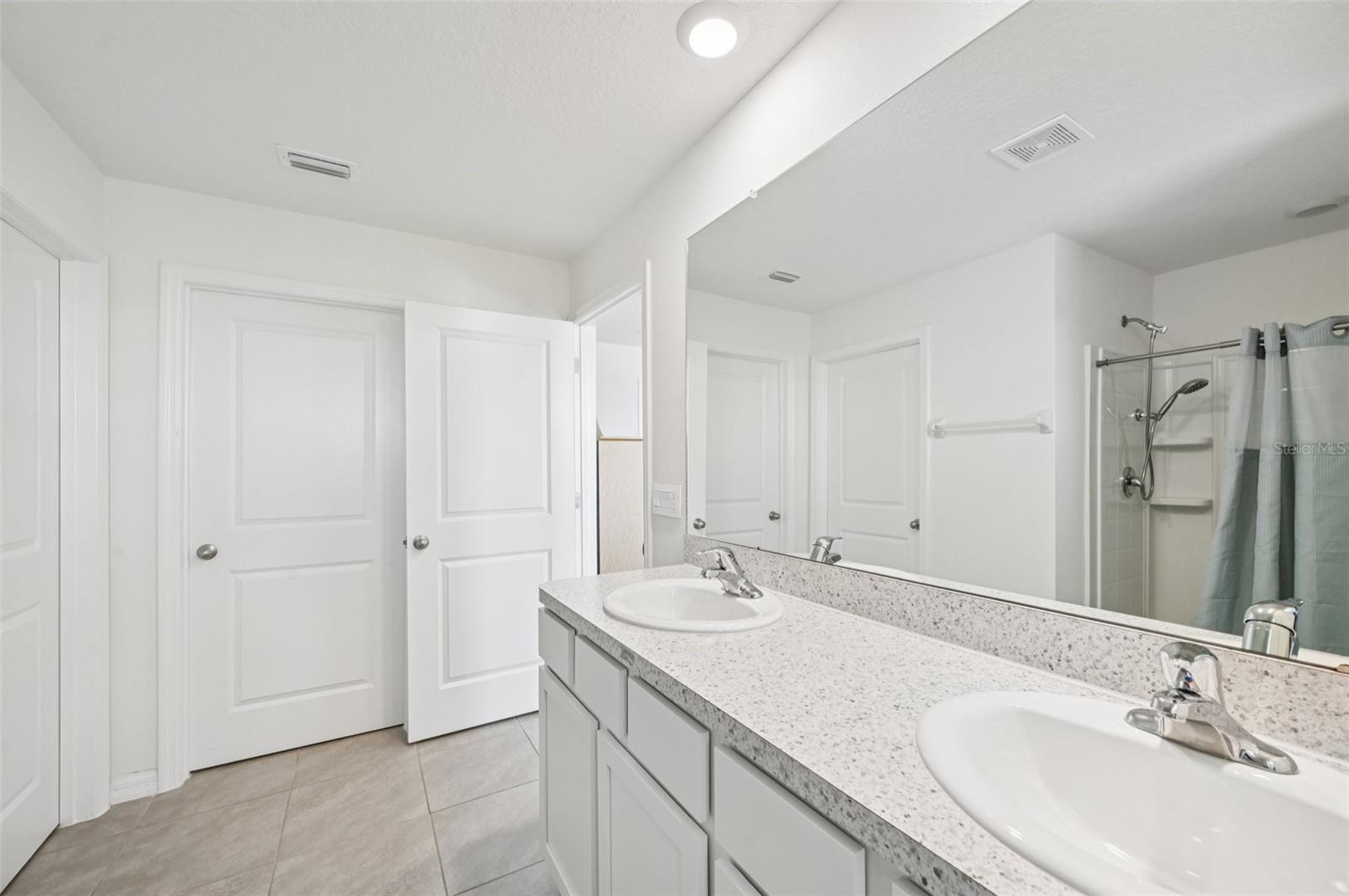 5152 PLUMERIA DR, WIMAUMA, FL, 33598