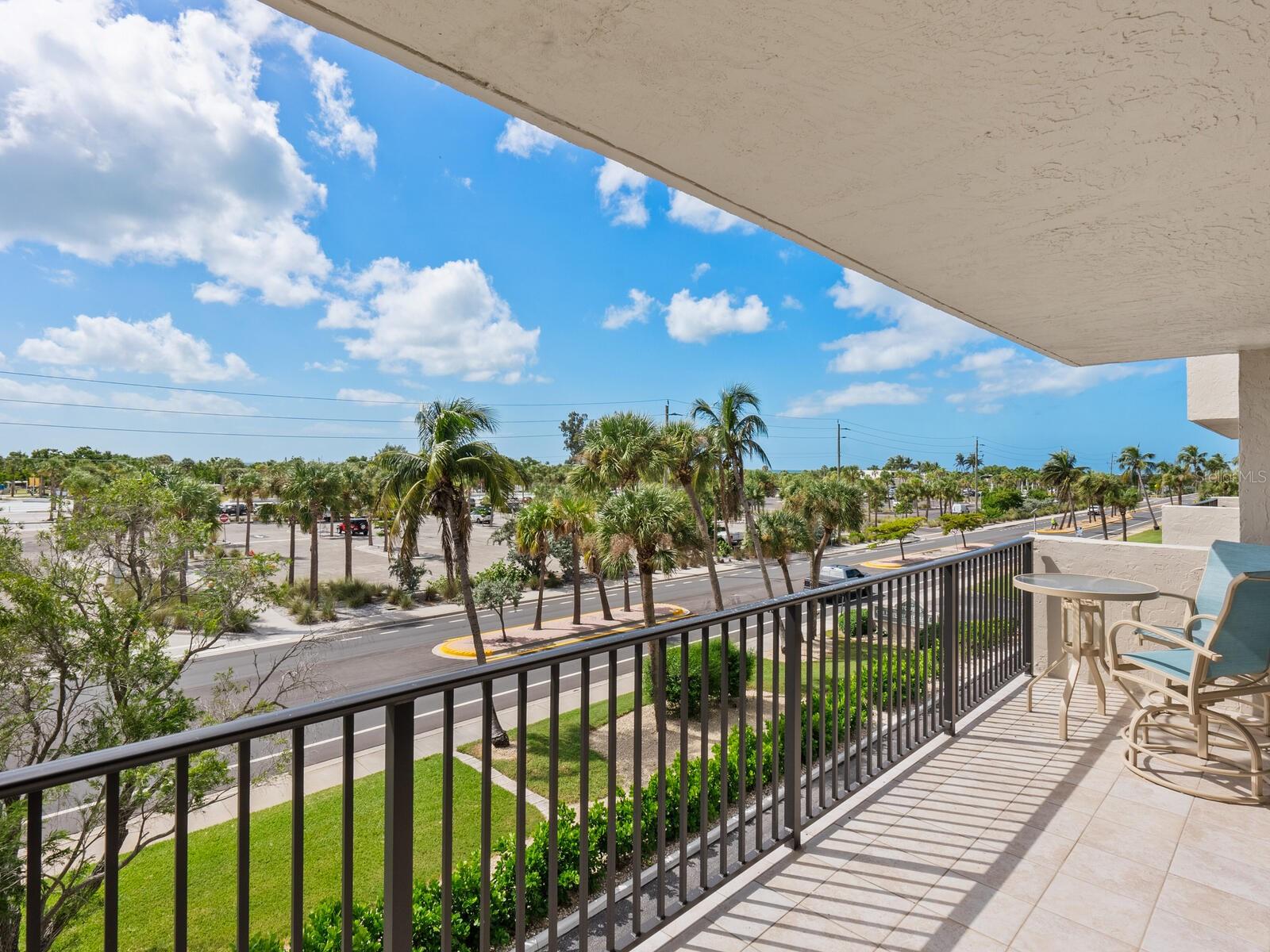 1055 BEACH ROAD RD #B204, SARASOTA, FL, 34242