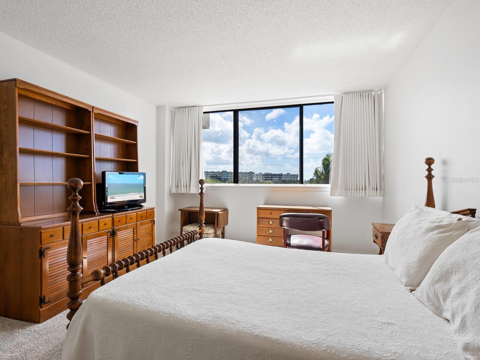 1055 BEACH ROAD RD #B204, SARASOTA, FL, 34242