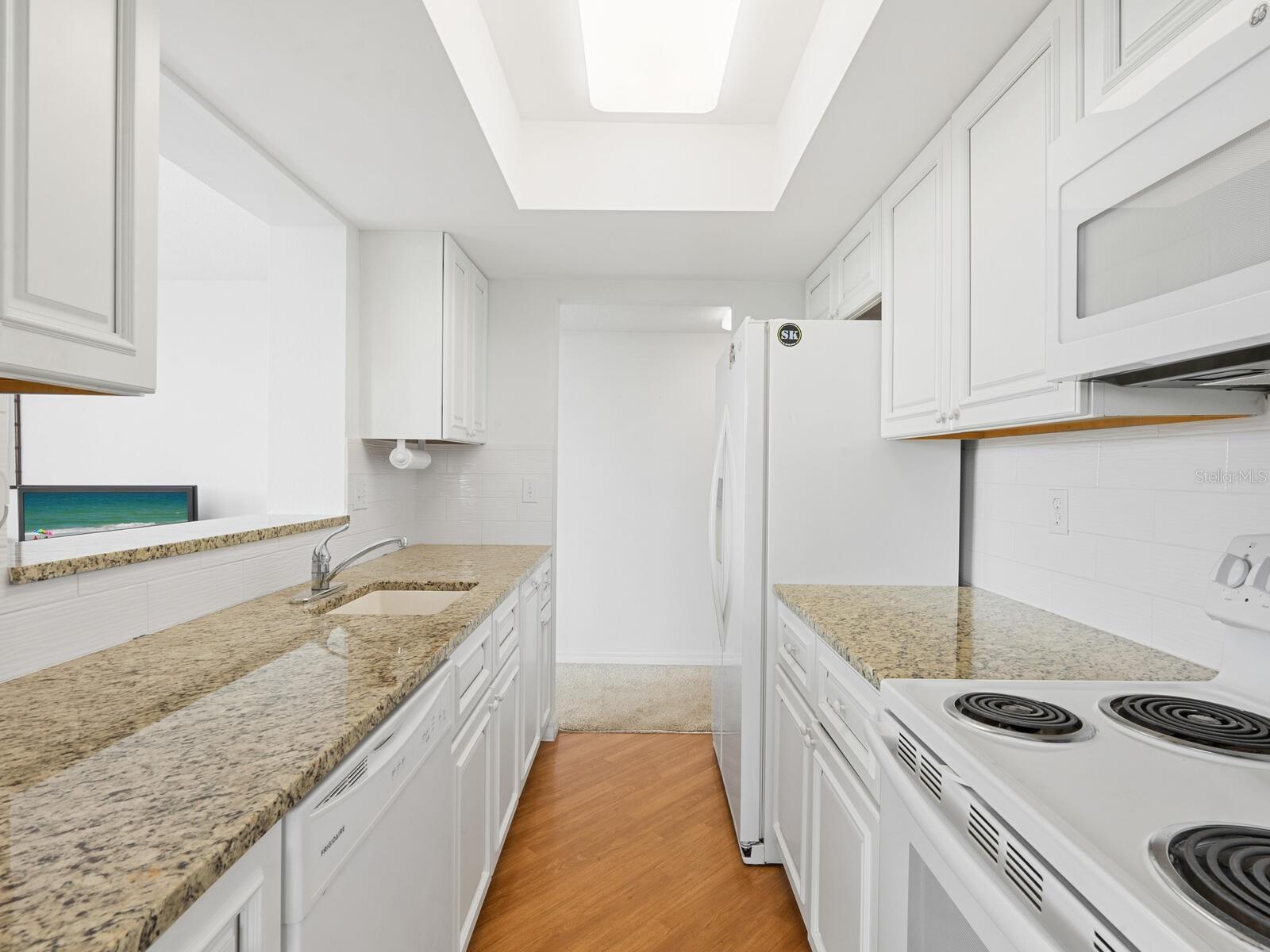 1055 BEACH ROAD RD #B204, SARASOTA, FL, 34242