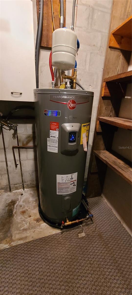 7573 40TH TER N, ST PETERSBURG, FL, 33709