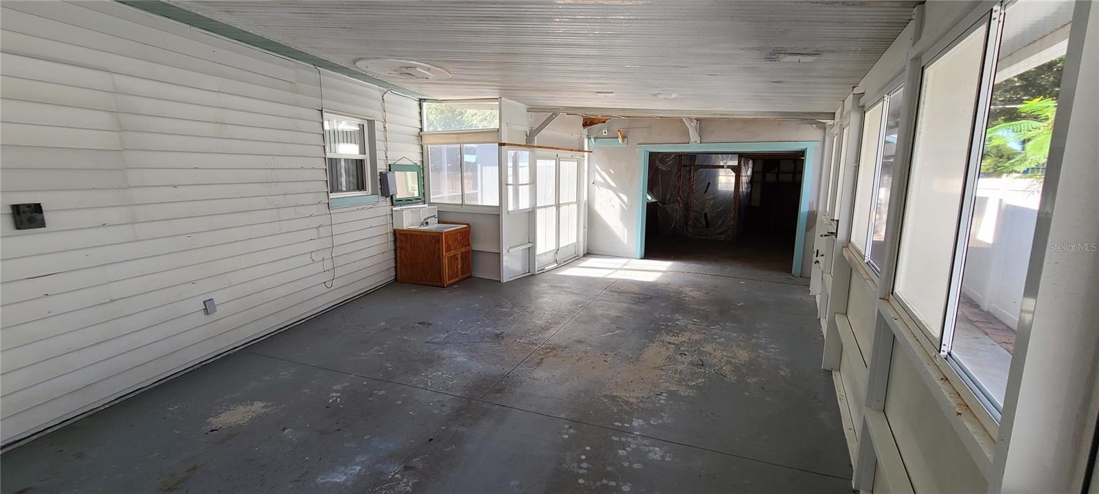 7573 40TH TER N, ST PETERSBURG, FL, 33709