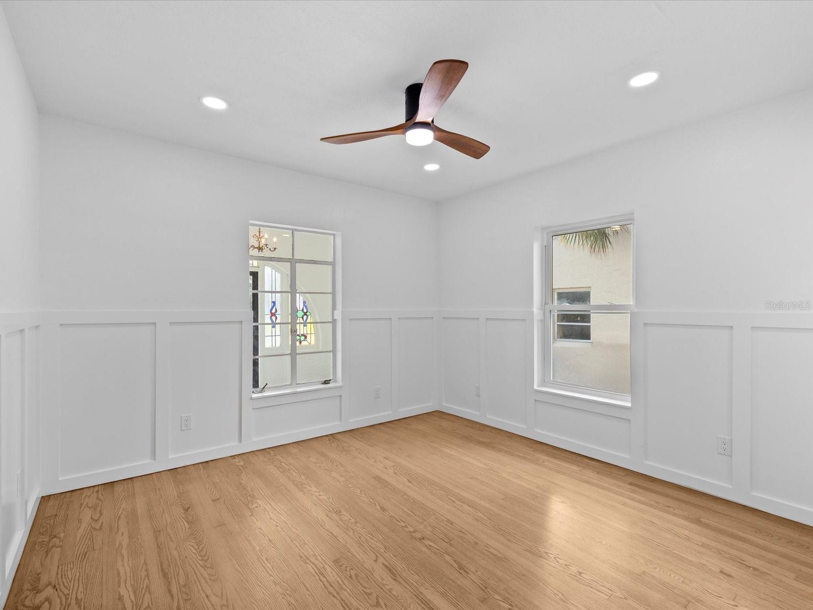 721 SNELL ISLE BLVD NE, ST PETERSBURG, FL, 33704