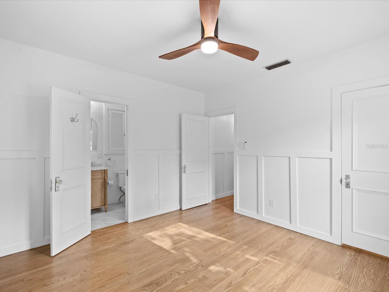 721 SNELL ISLE BLVD NE, ST PETERSBURG, FL, 33704