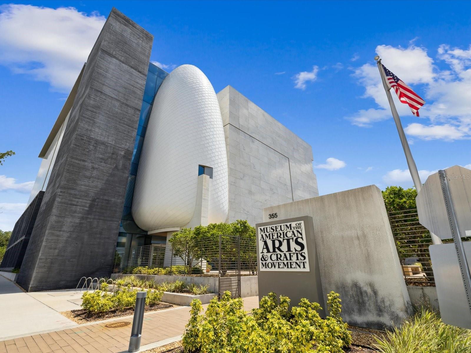 721 SNELL ISLE BLVD NE, ST PETERSBURG, FL, 33704