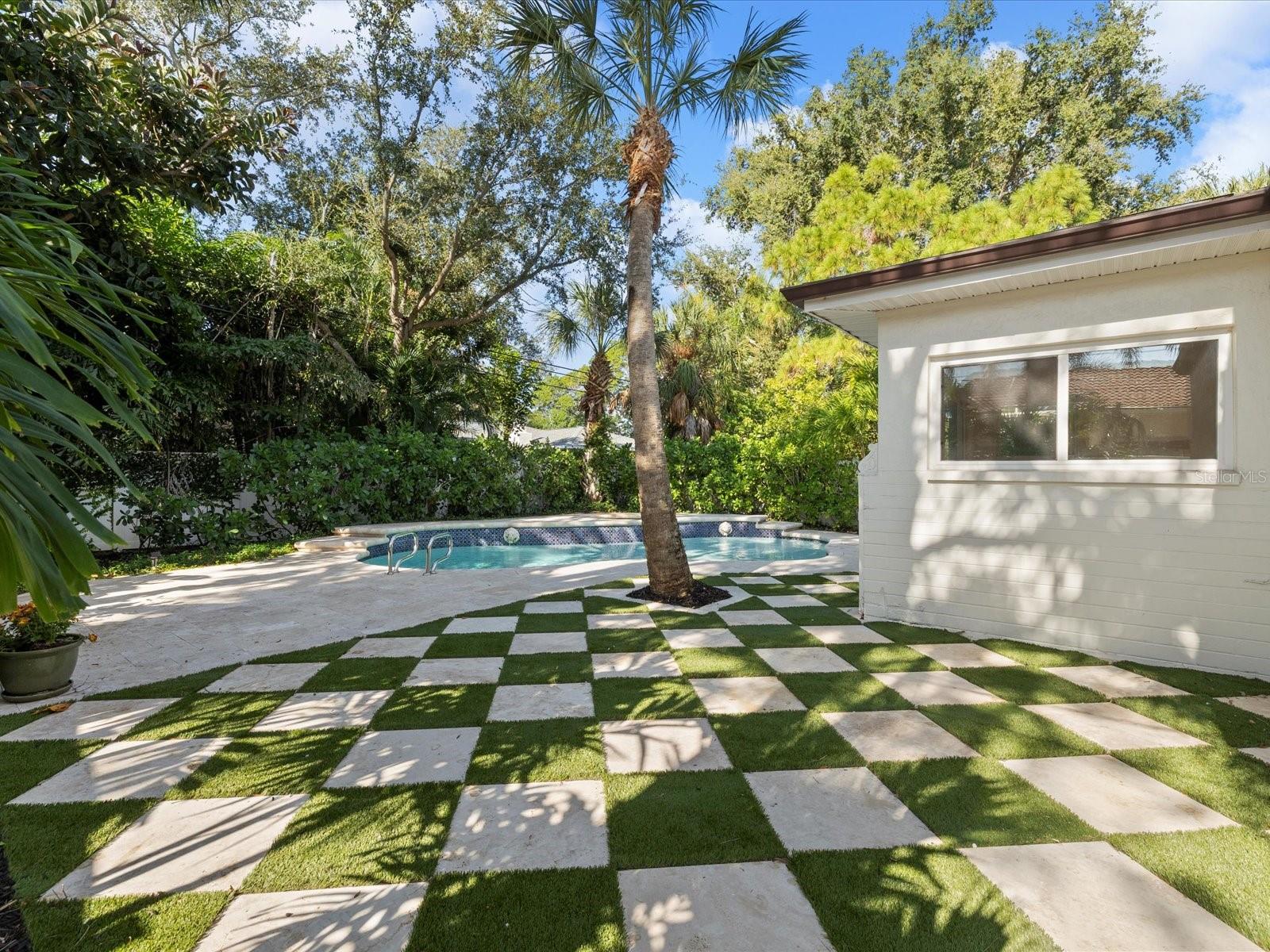 721 SNELL ISLE BLVD NE, ST PETERSBURG, FL, 33704