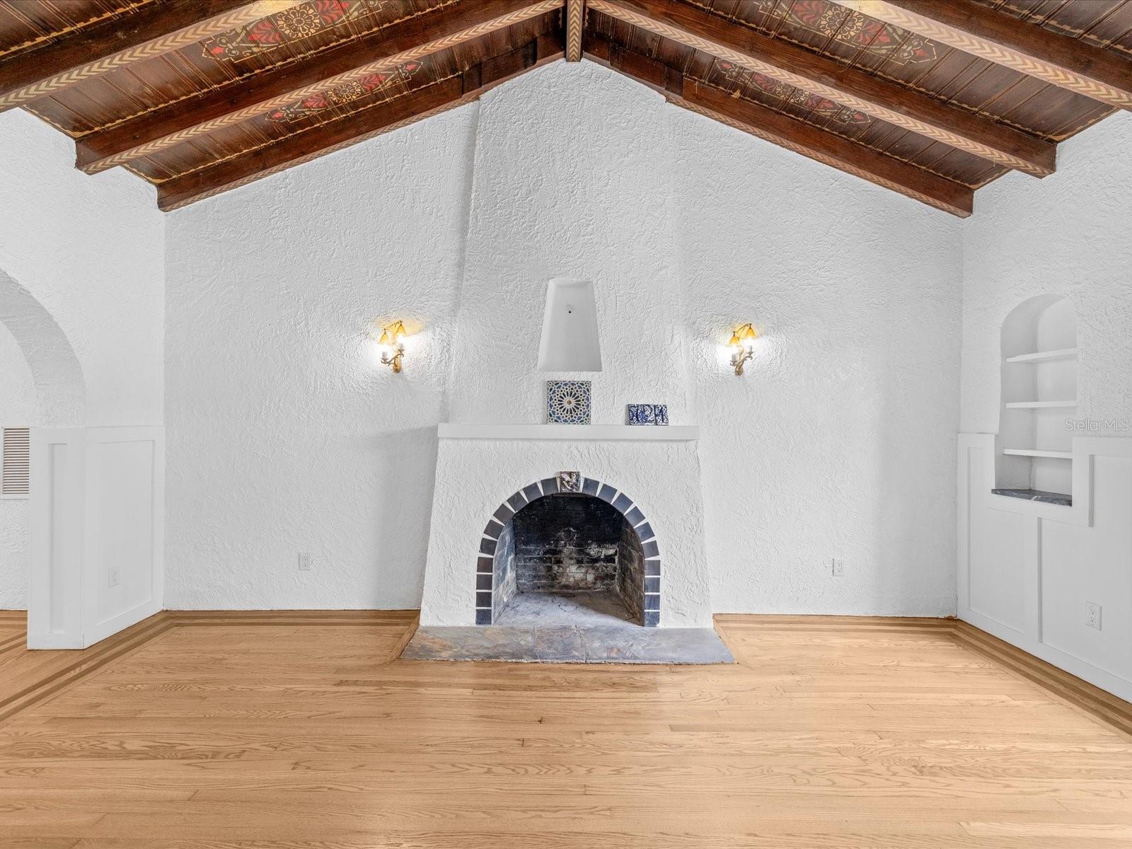 721 SNELL ISLE BLVD NE, ST PETERSBURG, FL, 33704