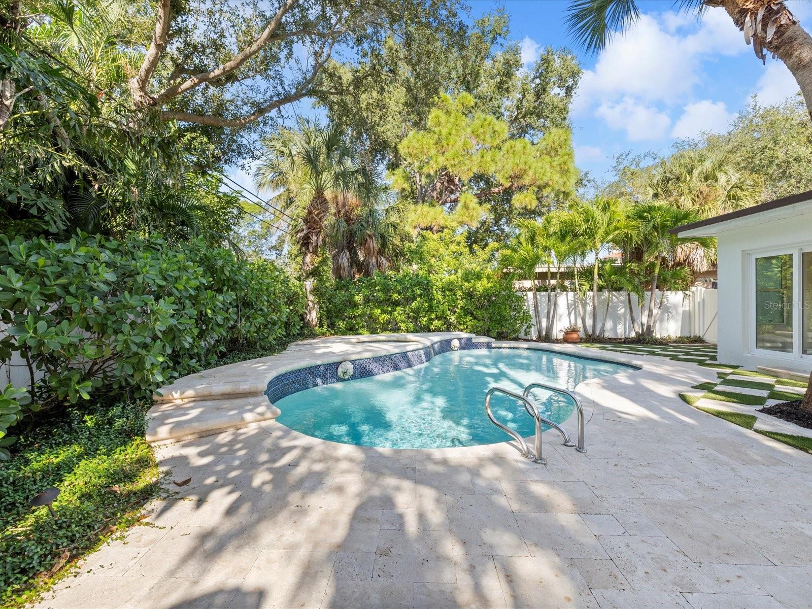 721 SNELL ISLE BLVD NE, ST PETERSBURG, FL, 33704