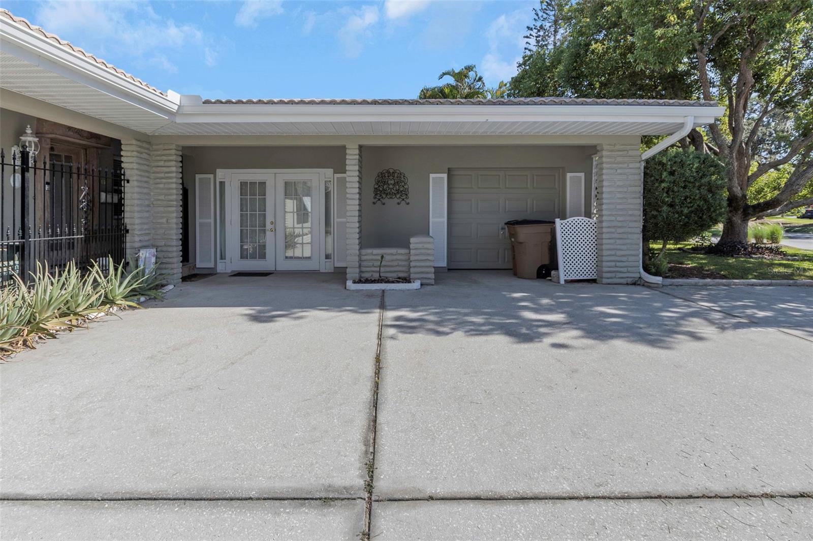 109 PONCE DE LEON BLVD, BELLEAIR, FL, 33756