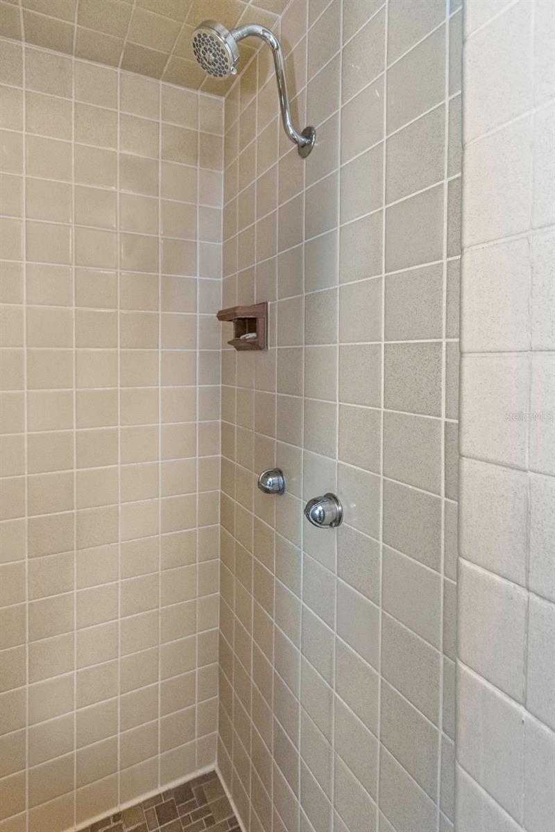 109 PONCE DE LEON BLVD, BELLEAIR, FL, 33756