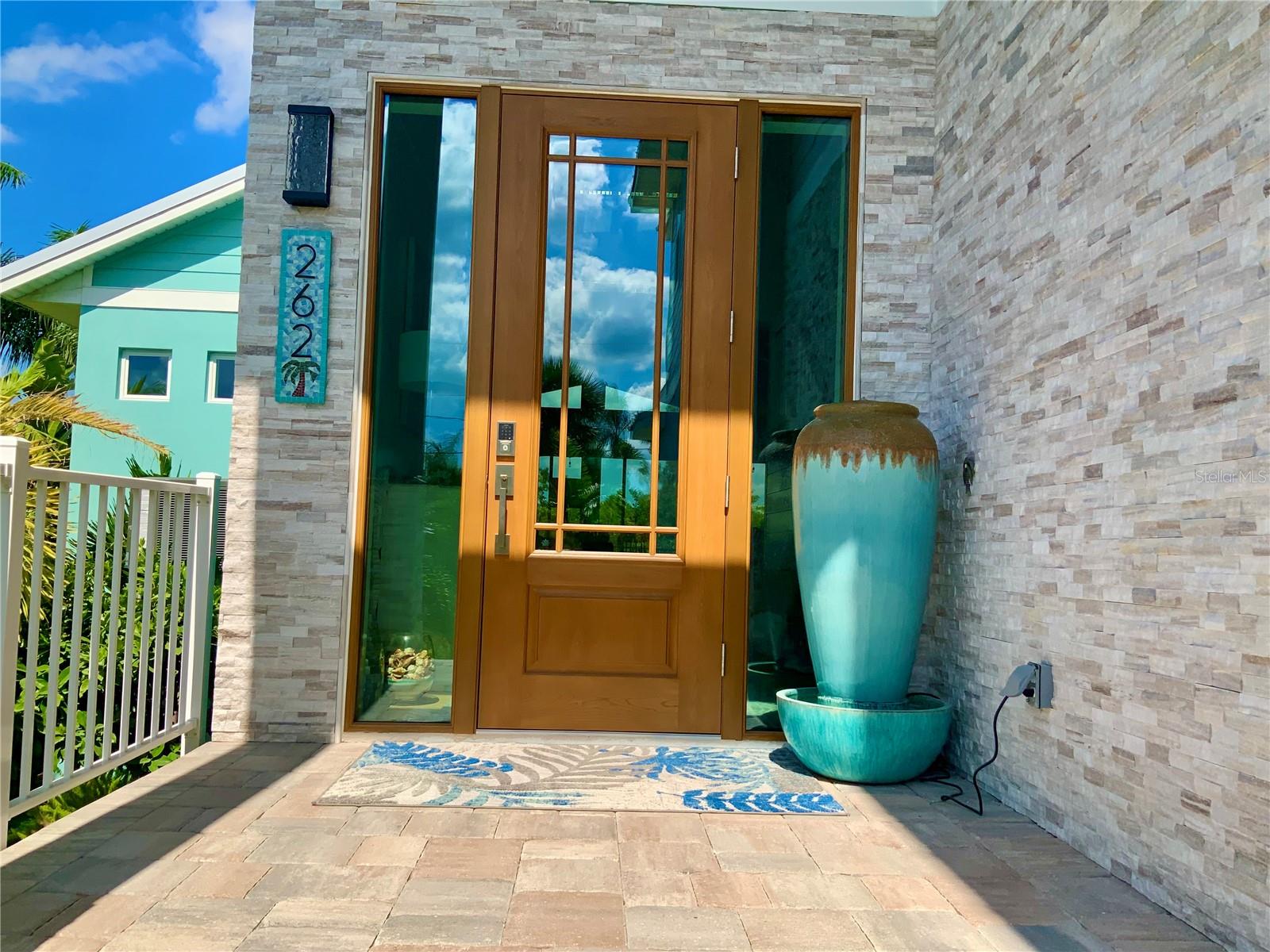 A4668568 Property Photo