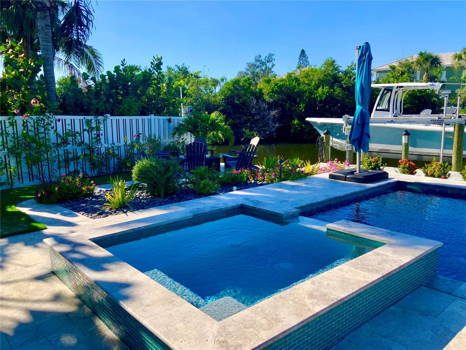 A4668568 Property Photo