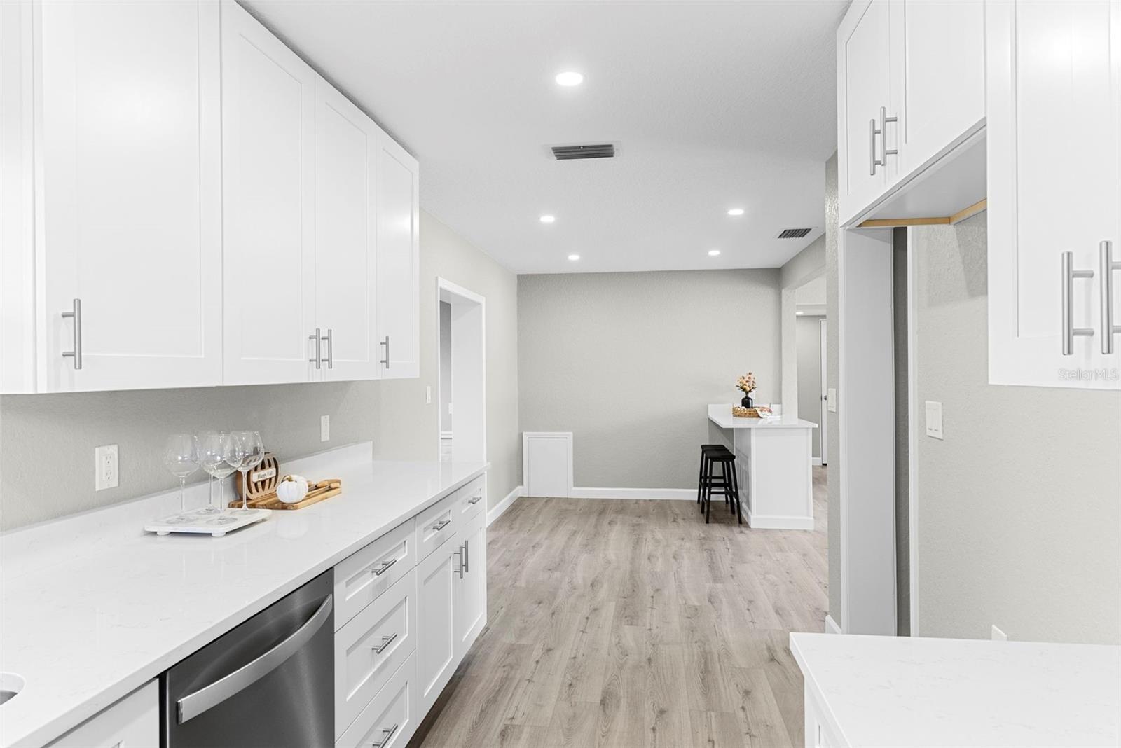 801 63RD AVE S, ST PETERSBURG, FL, 33705