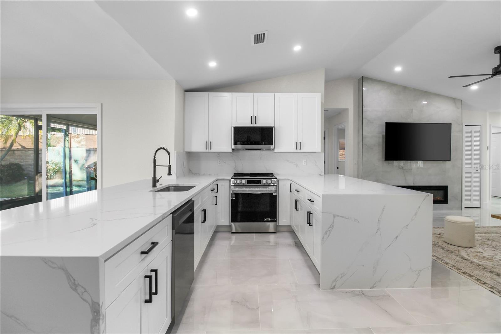 7215 121ST TER, LARGO, FL, 33773