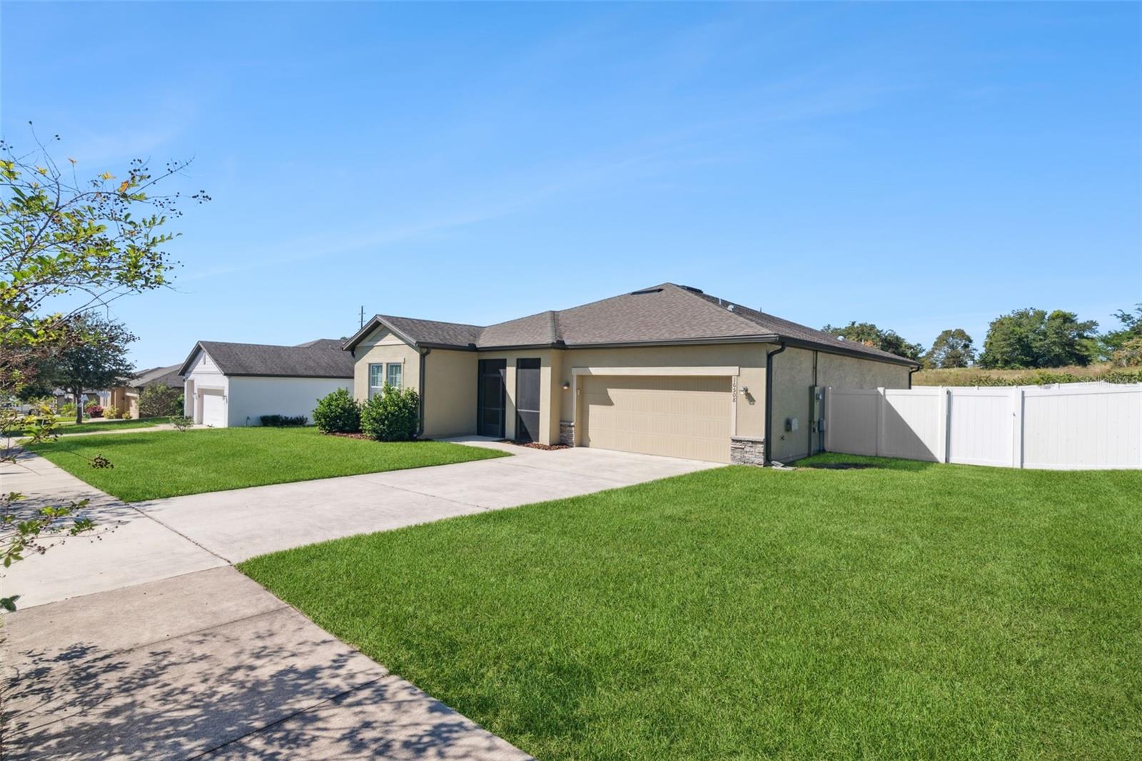 16508 CHERRY LANDING DR, GROVELAND, FL, 34736