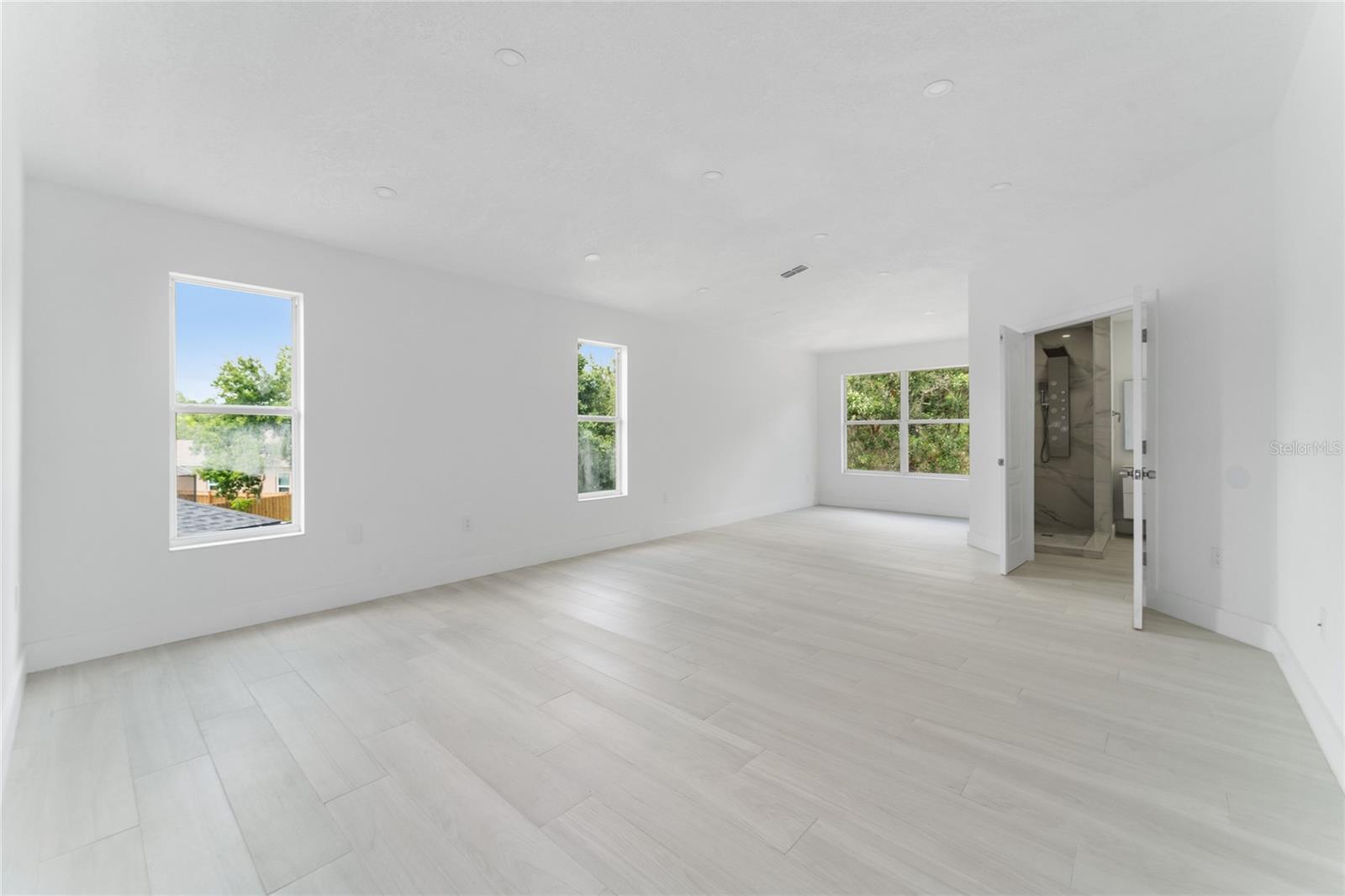 9361 MONTEREY BAY DR, ORLANDO, FL, 32832