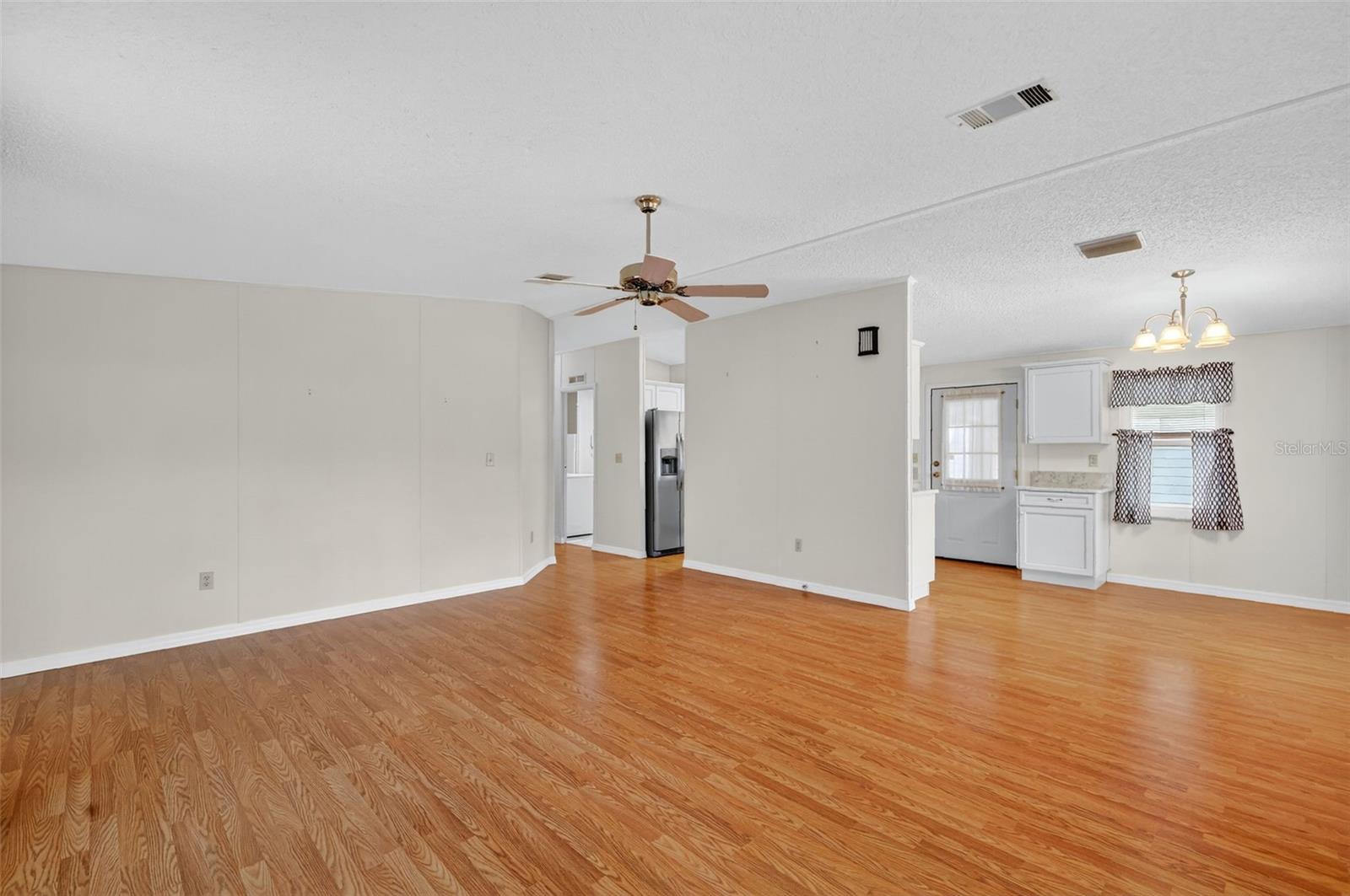 3324 MYAKKA RIVER RD, TAVARES, FL, 32778