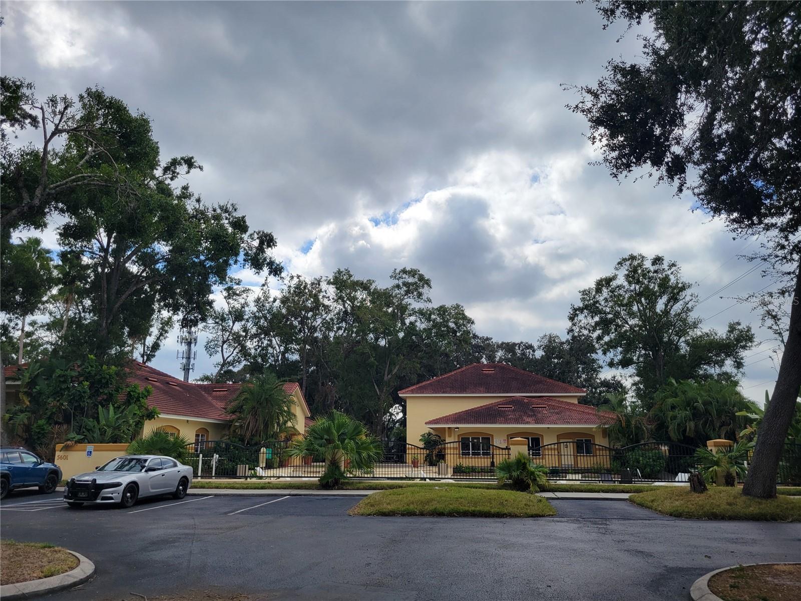 5608 PINNACLE HEIGHTS CIR #302, TAMPA, FL, 33624