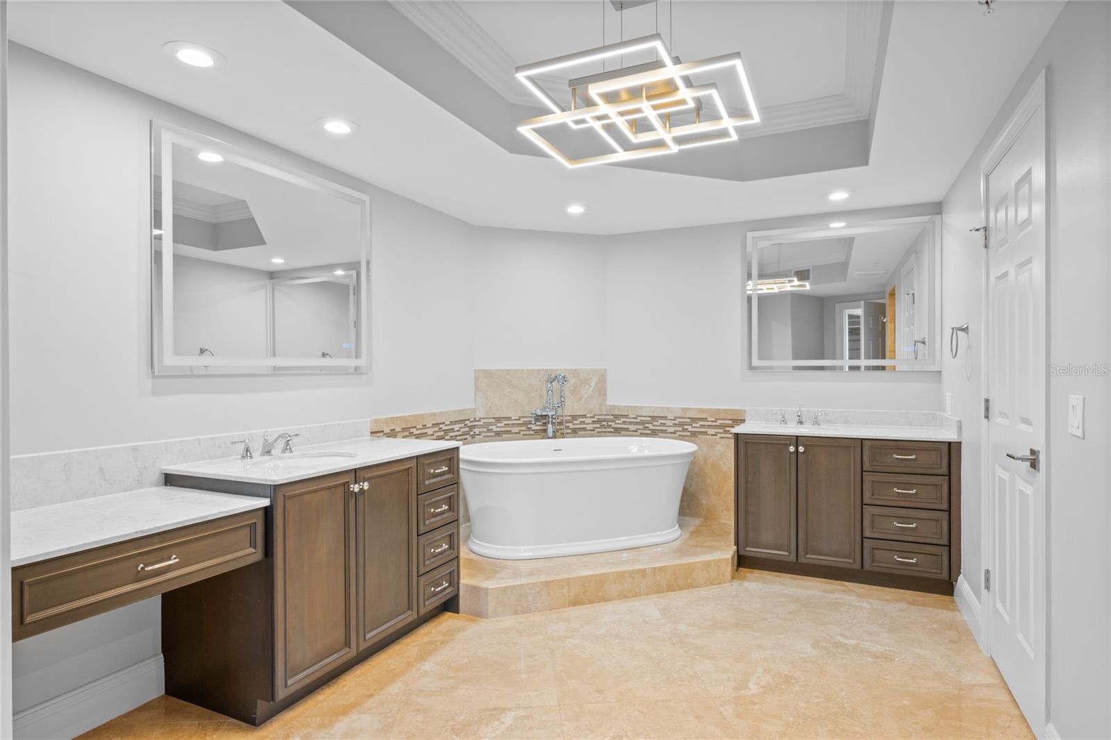 19 AVENUE DE LA MER #705, PALM COAST, FL, 32137