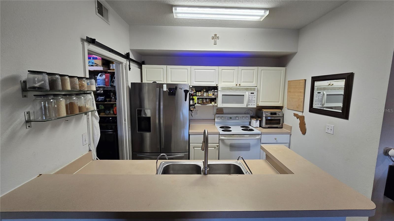 5512 METROWEST BLVD #202, ORLANDO, FL, 32811