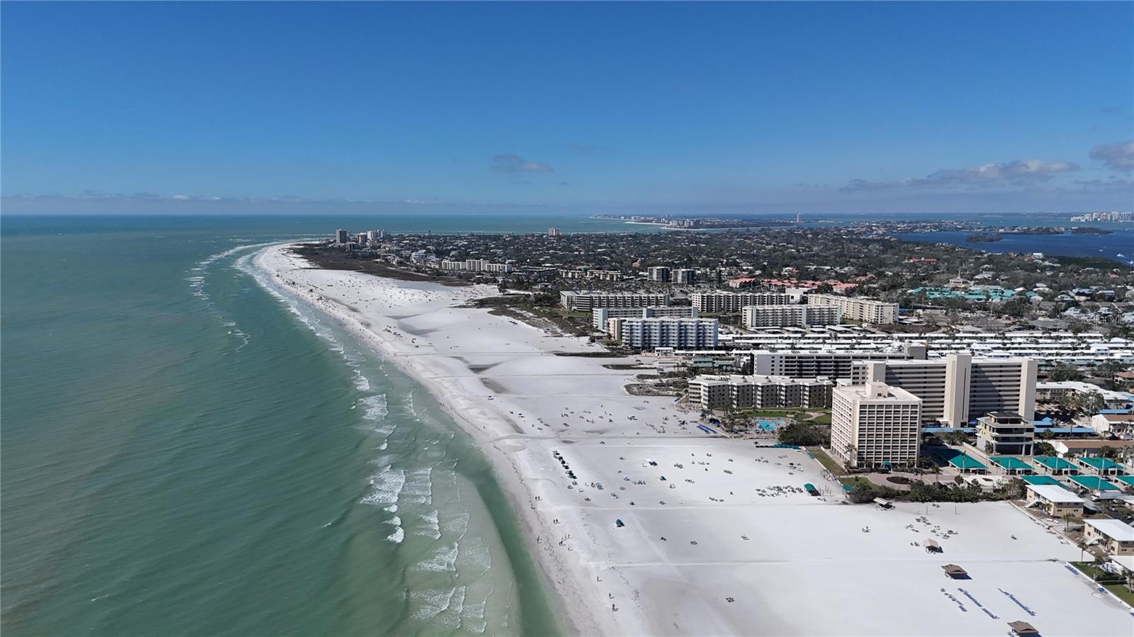 635 TROPICAL CIR, SARASOTA, FL, 34242