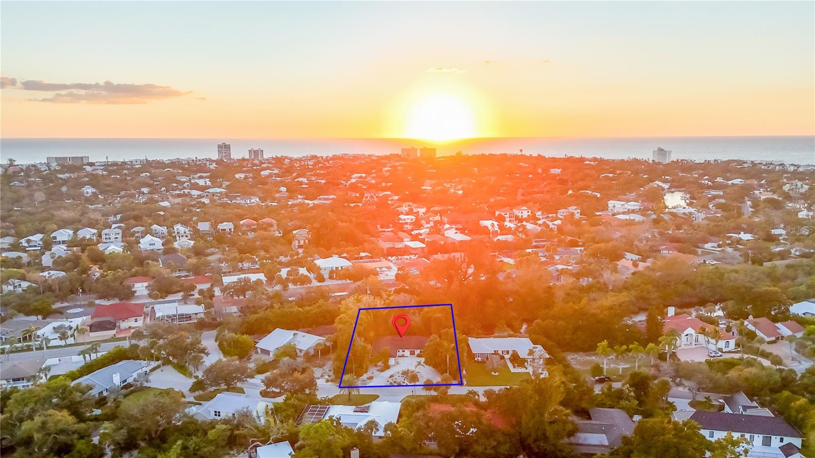 635 TROPICAL CIR, SARASOTA, FL, 34242